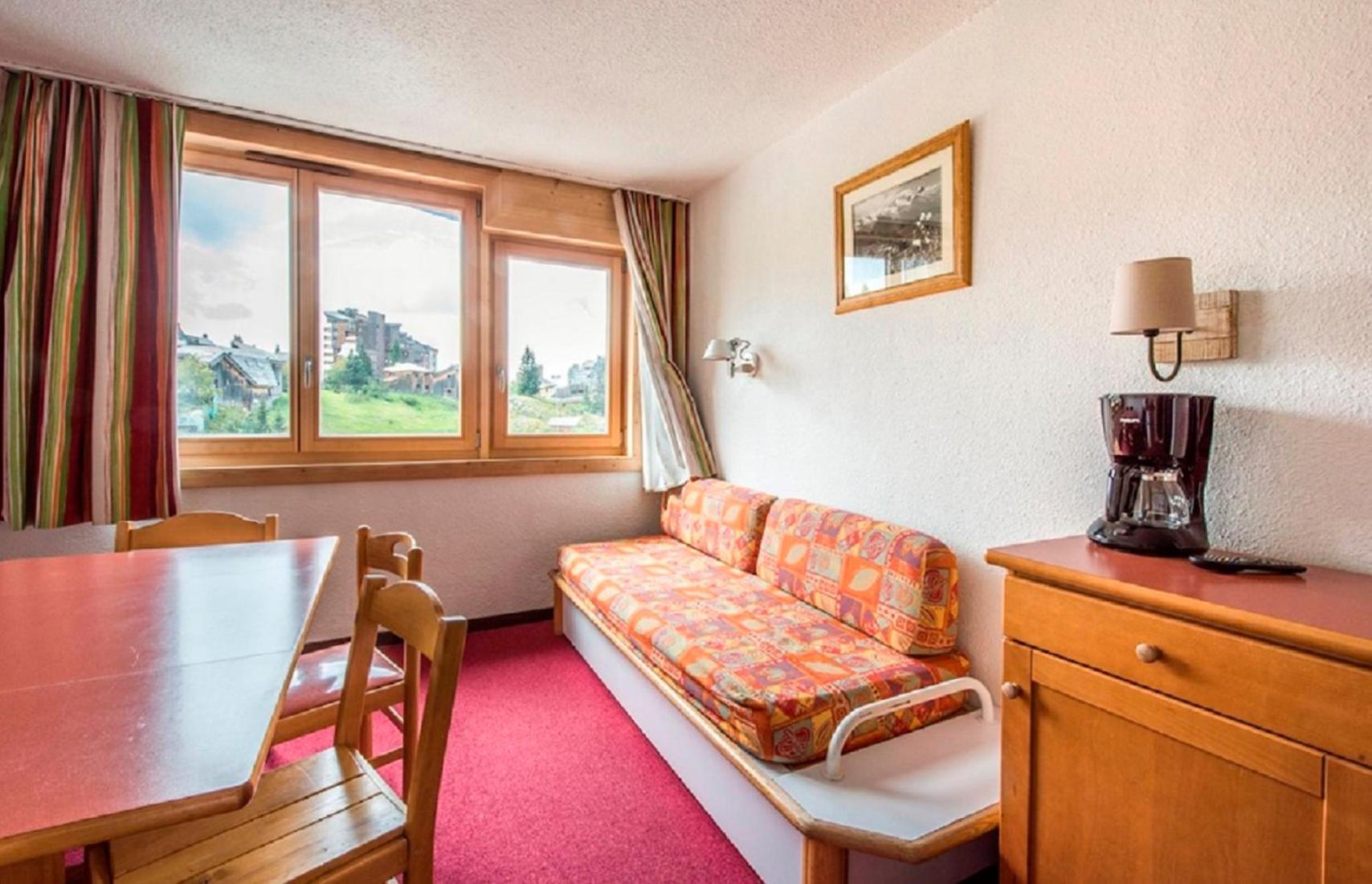 Comfort One-Bedroom Apartment (6 People)
