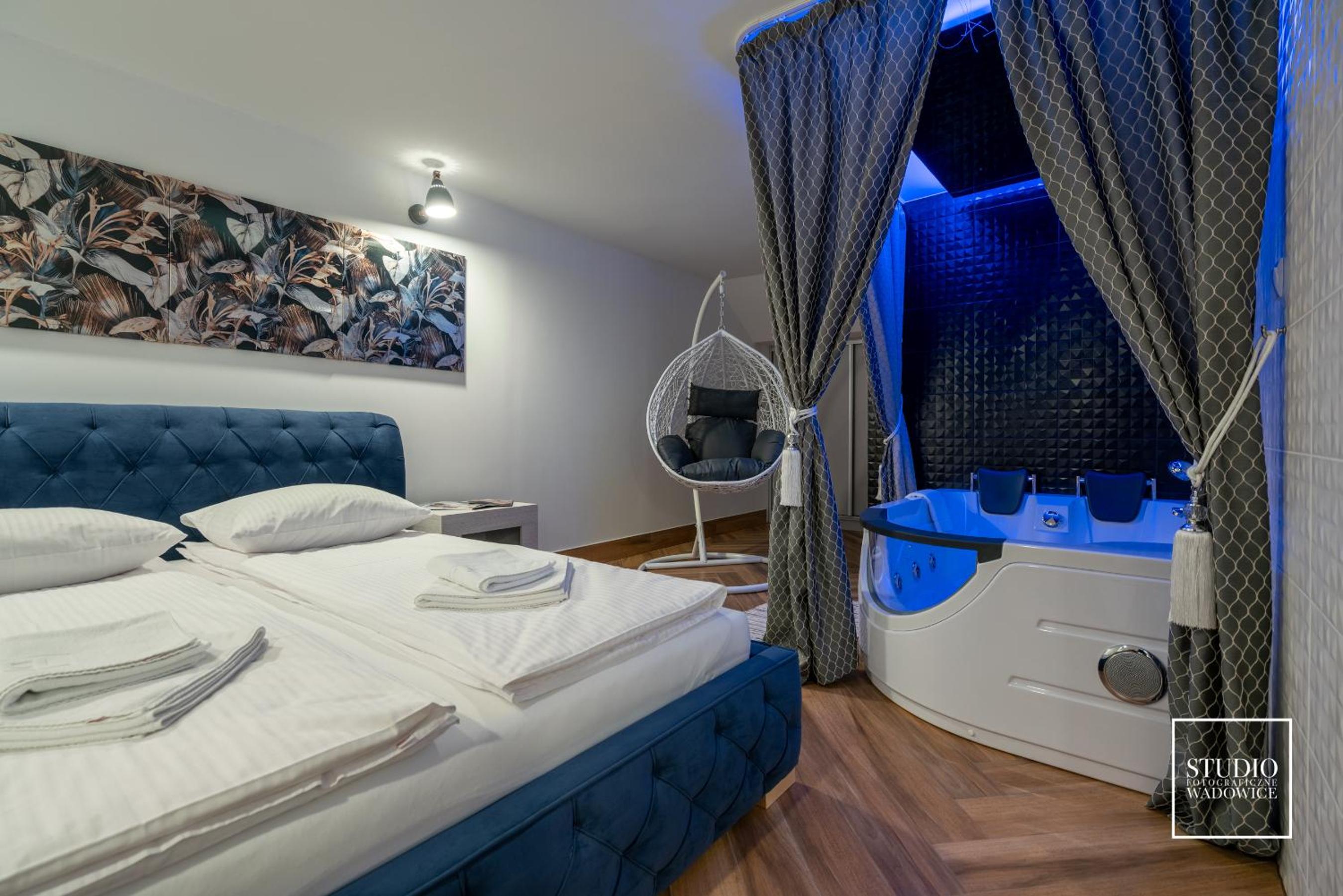 Studio with Spa Bath - Photo 20