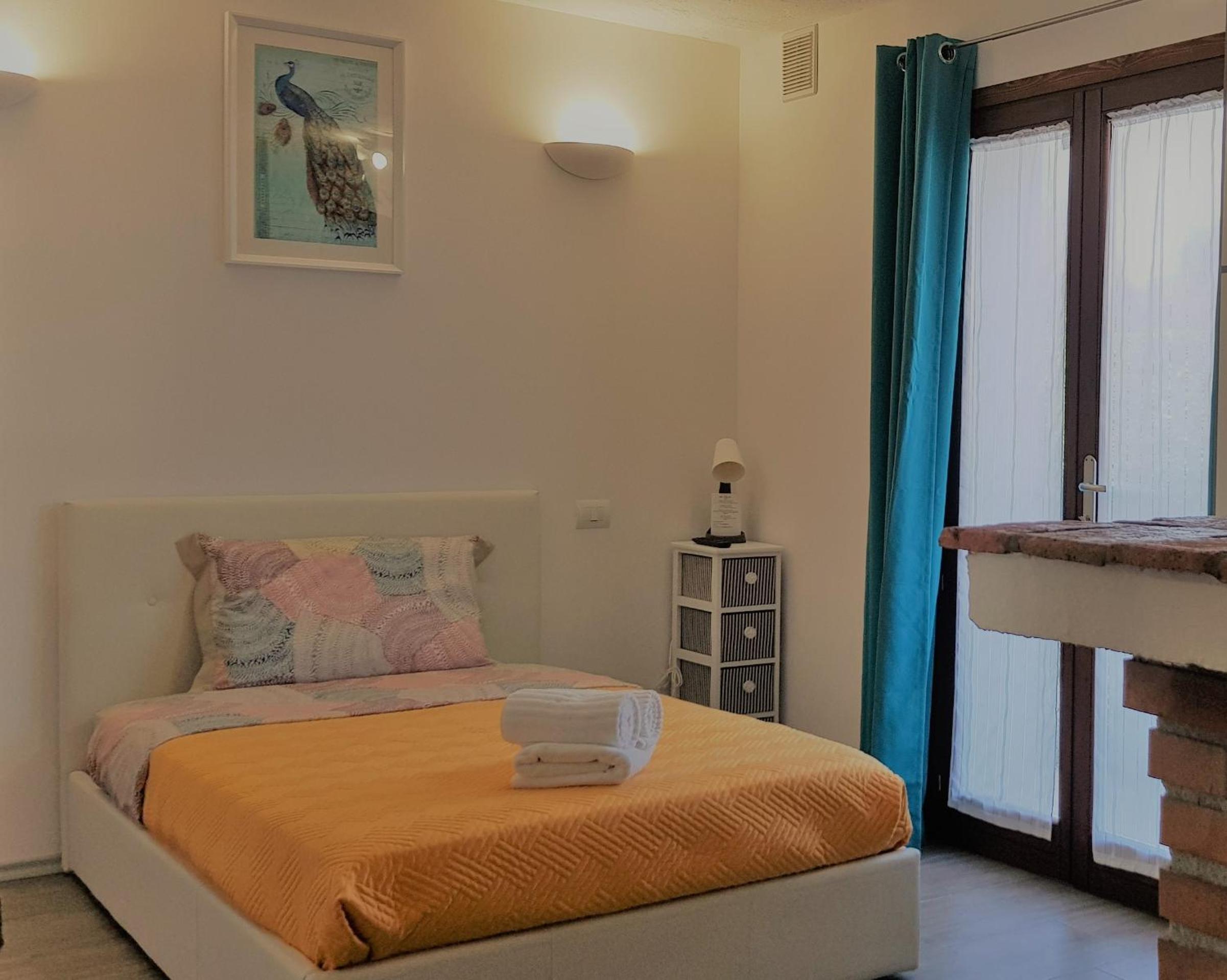 King Studio with Sofa Bed