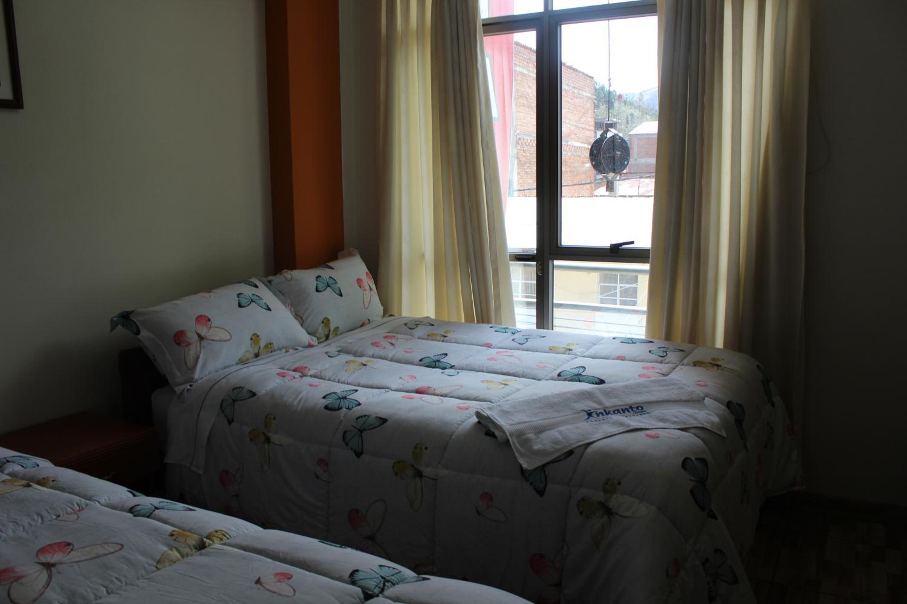 Family Room with Balcony photo 3