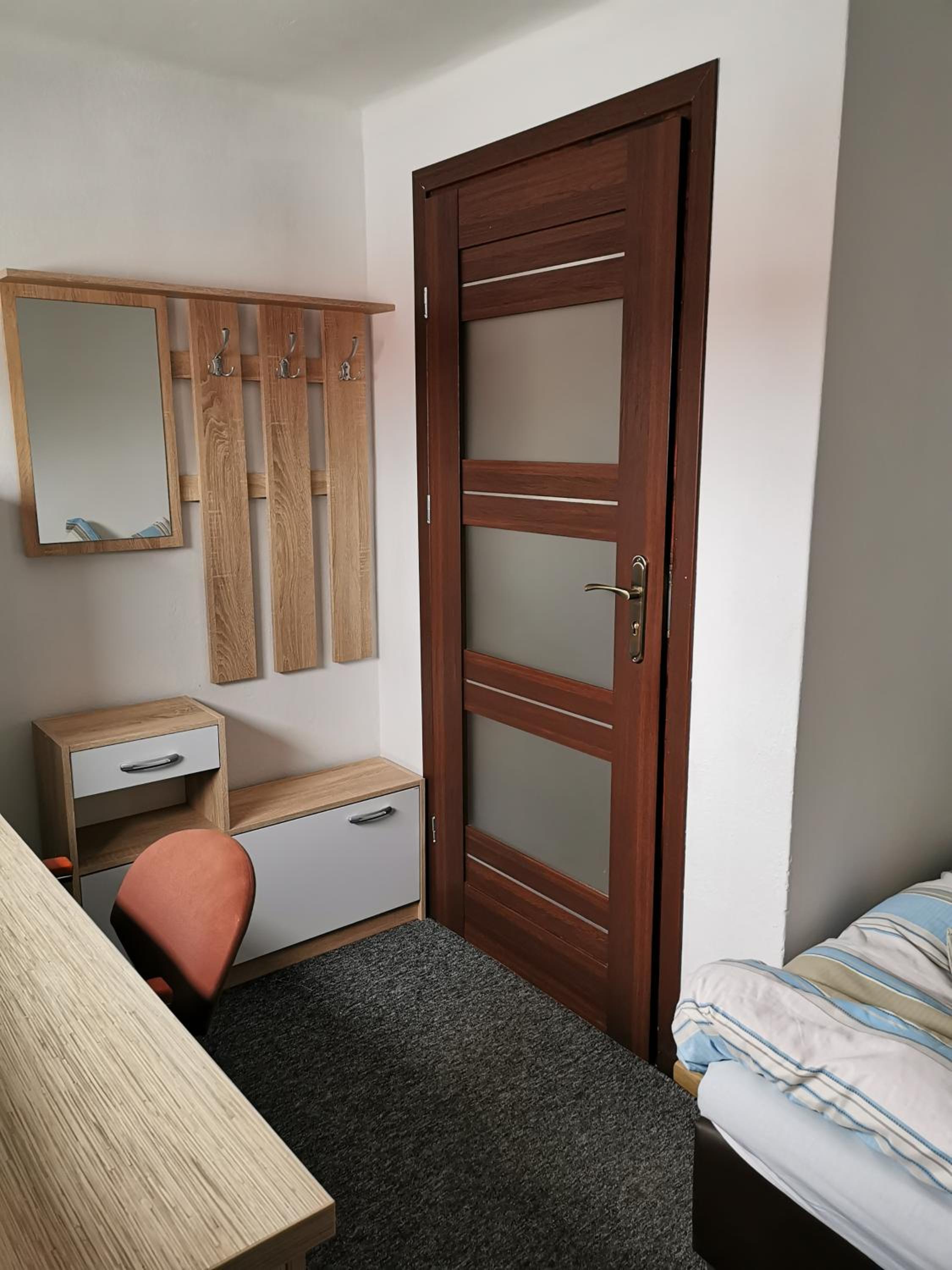 Bed in 4-Bed Male Dormitory Room photo 1