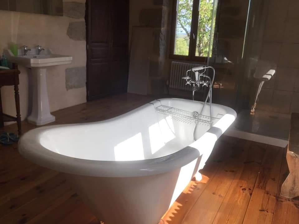 Family Room with Private Bathroom - Photo 10