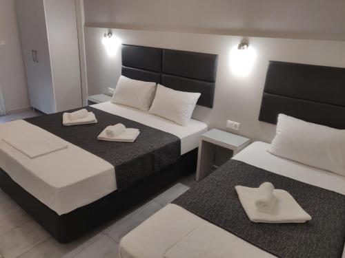Deluxe Triple Room - Photo 10