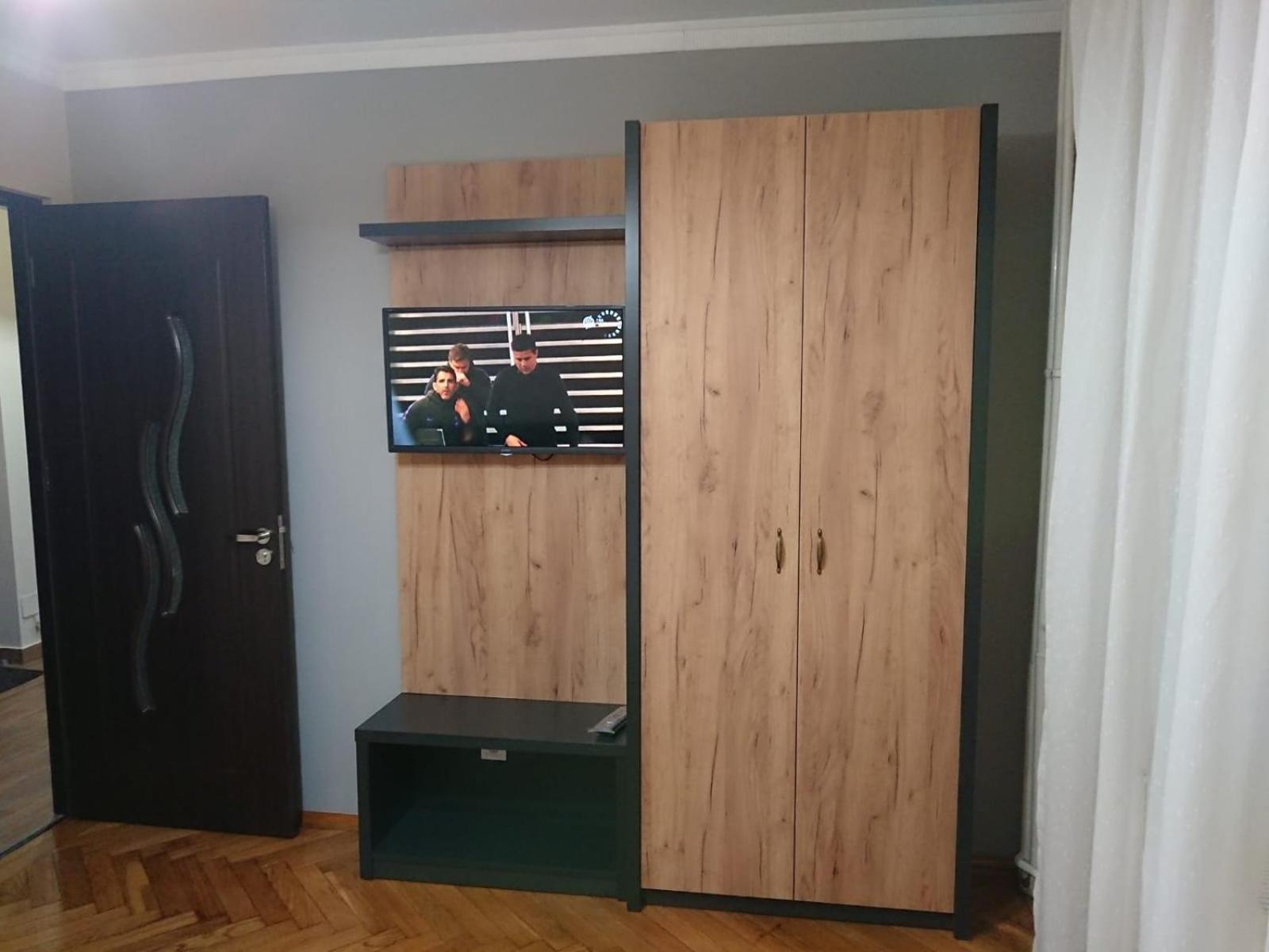 Apartment with Balcony photo 3