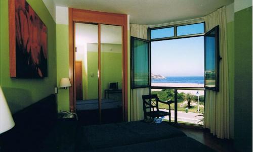 Standard Twin Room with Sea View photo 2