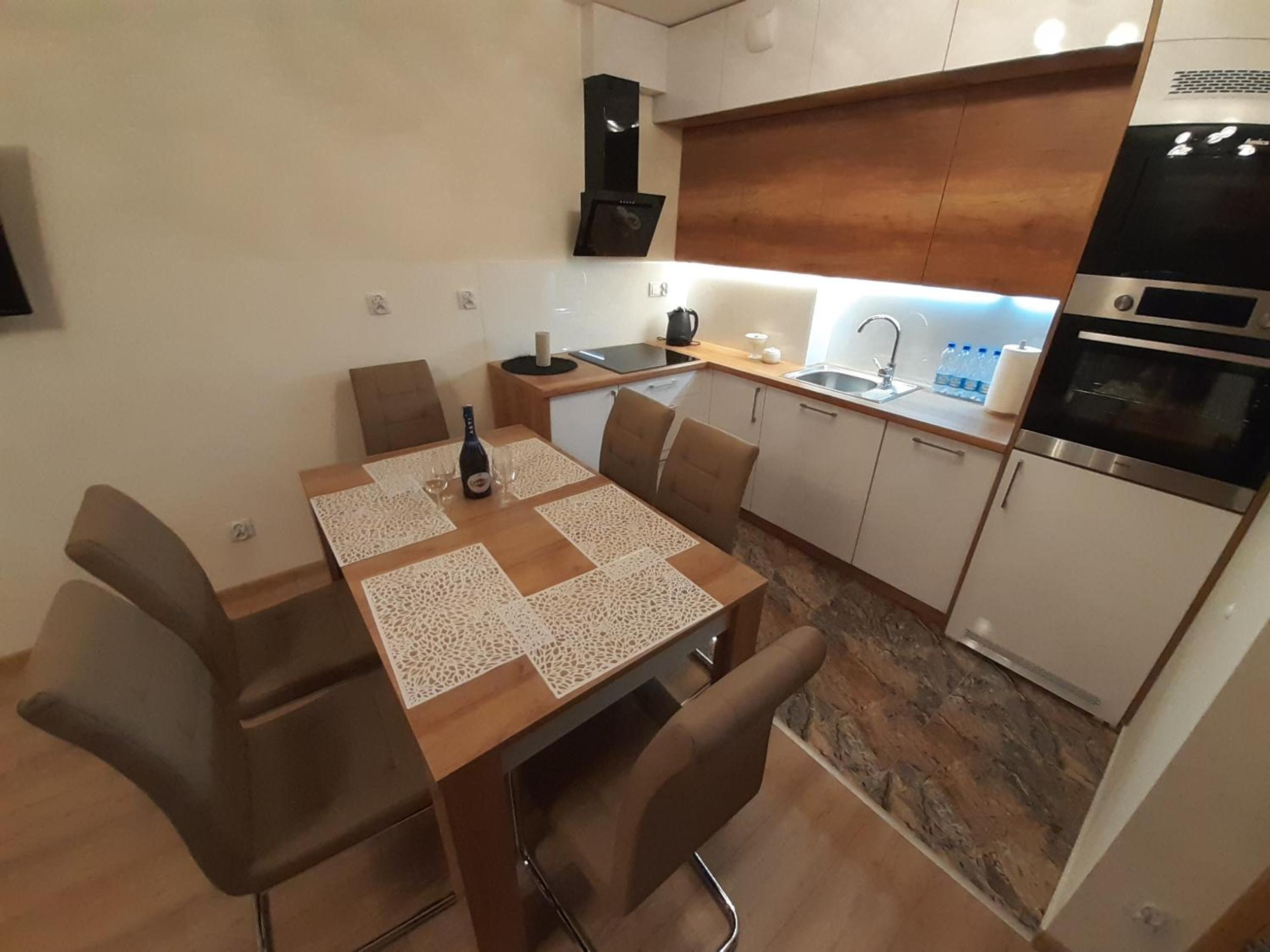 One-Bedroom Apartment - Photo 5