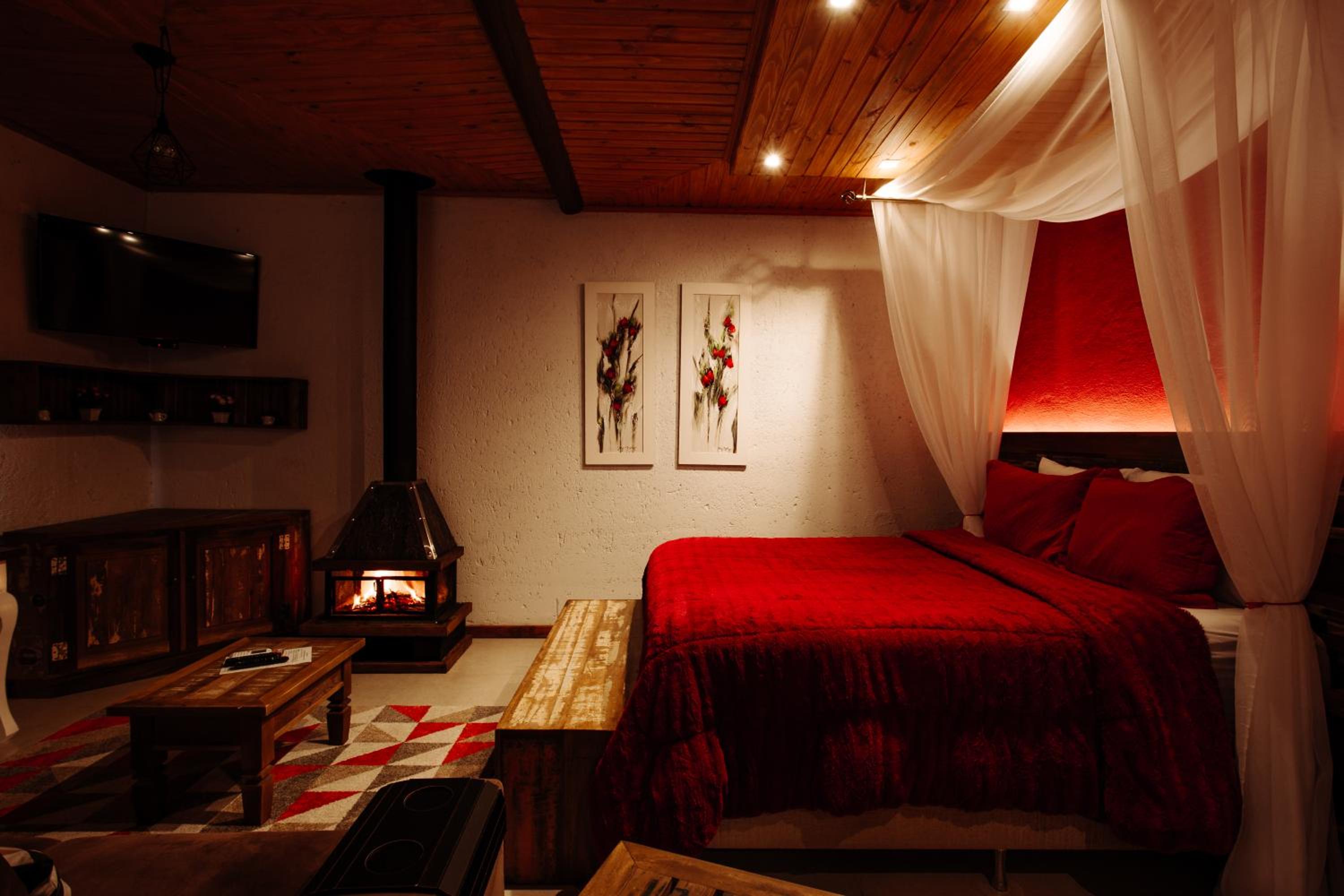 Deluxe Suite with Spa Bath