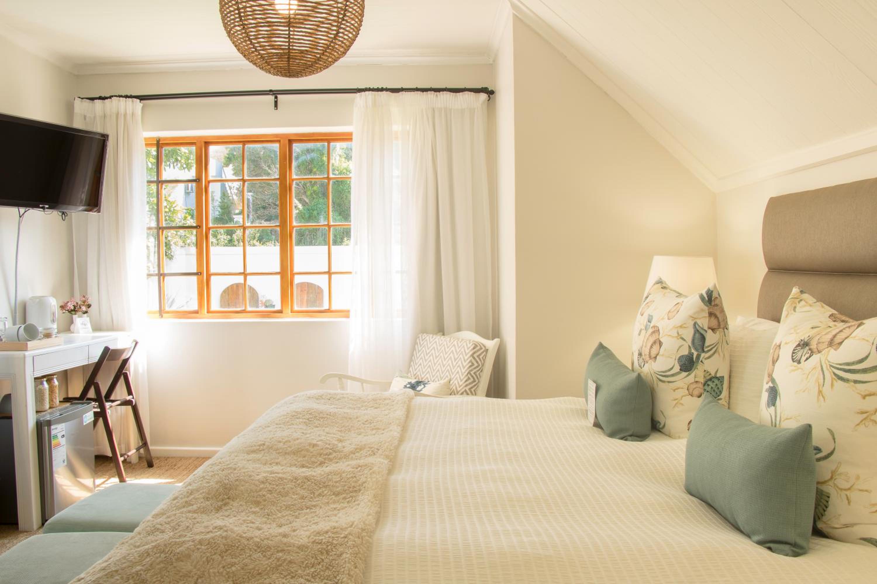 Double Room with Private Bathroom photo 2