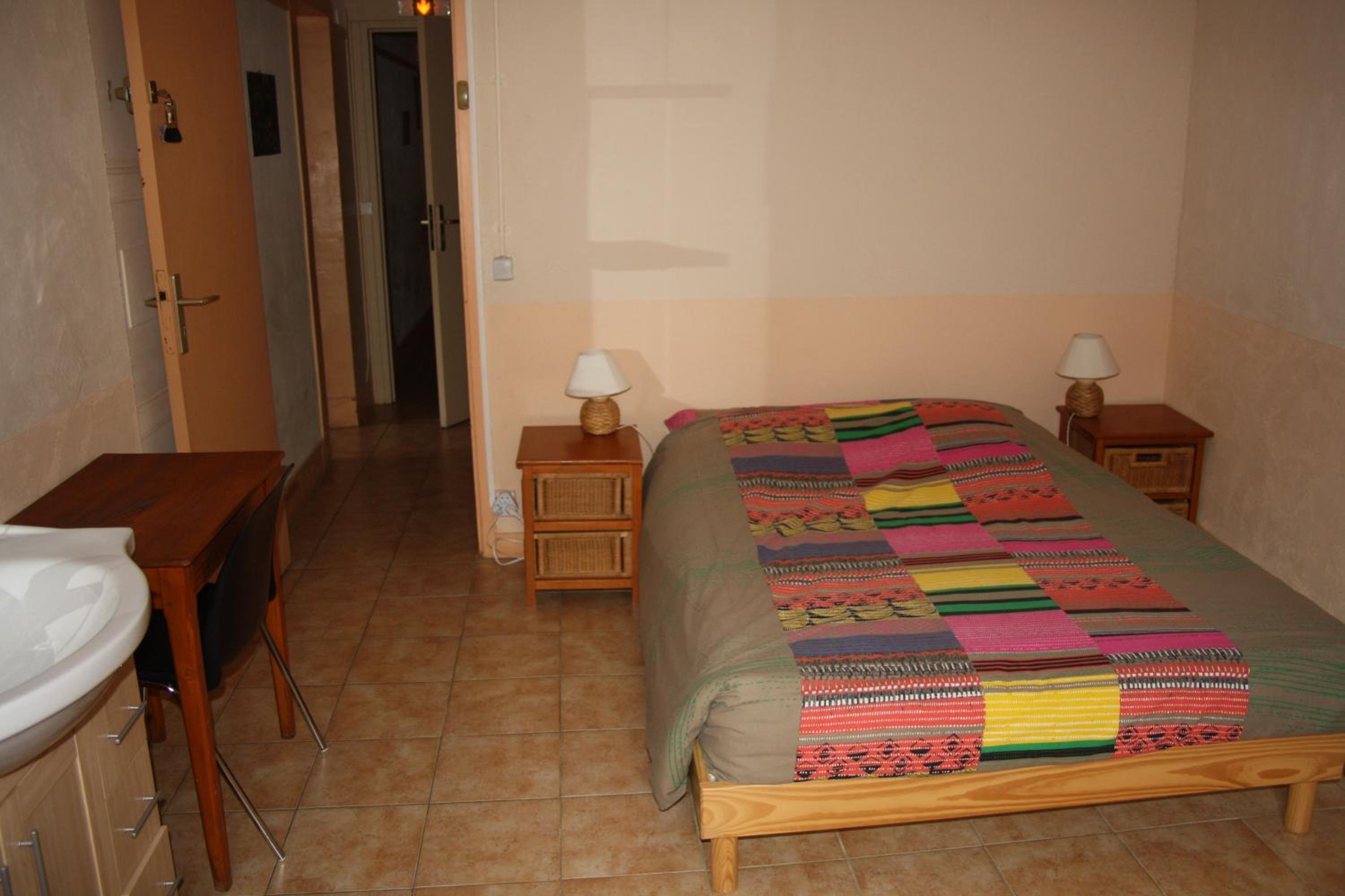 Two-Bedroom Suite - Photo 2