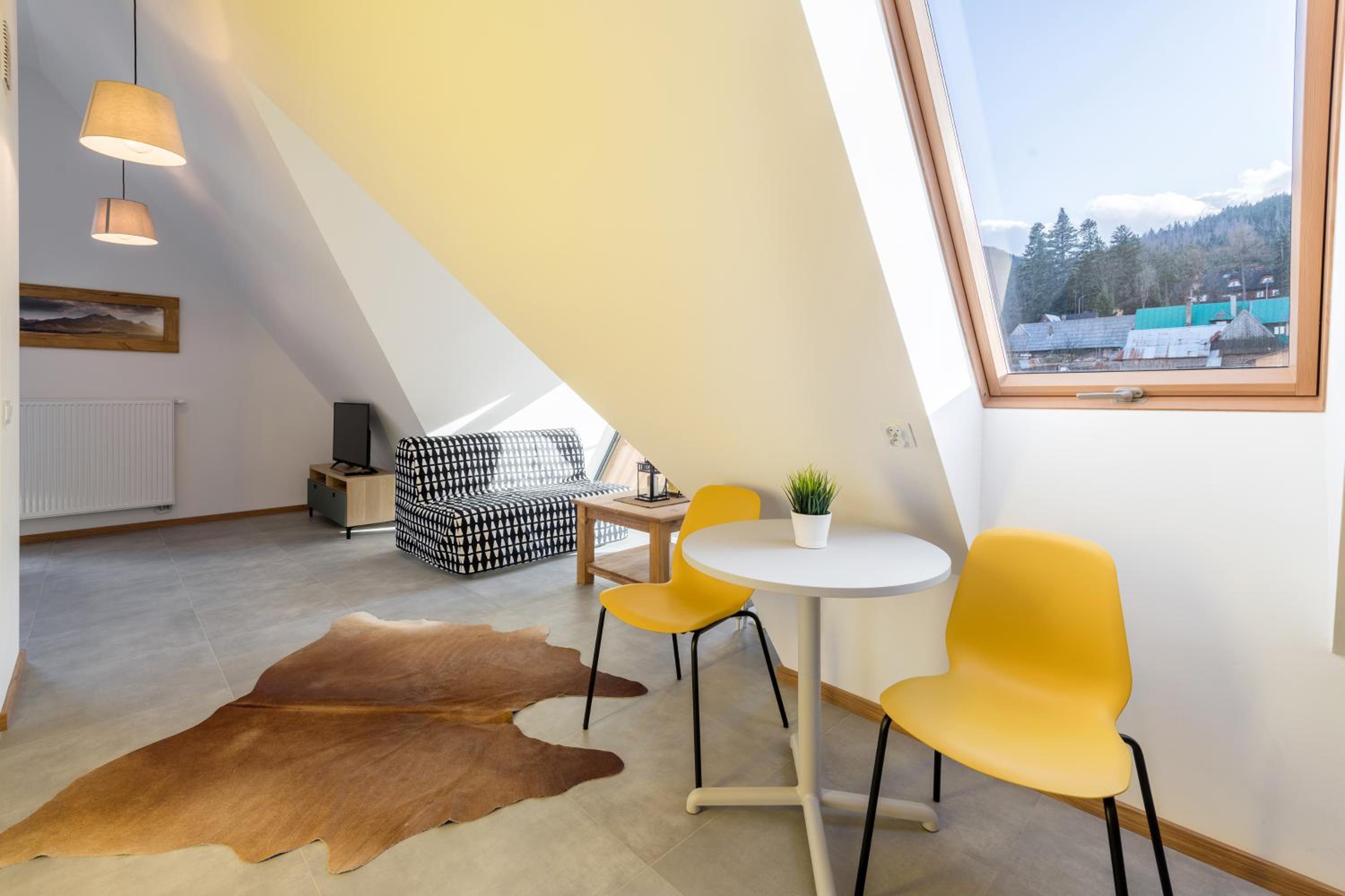 Studio Apartment