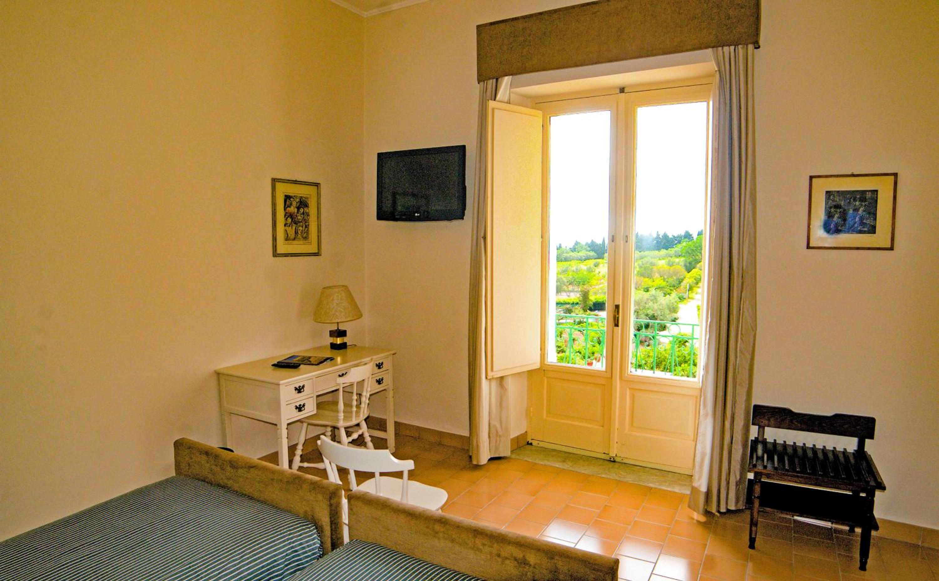 Superior Double or Twin Room with Sea View photo 3