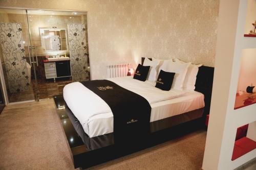 Suite with City View