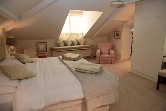 Deluxe Double or Twin Room photo 2