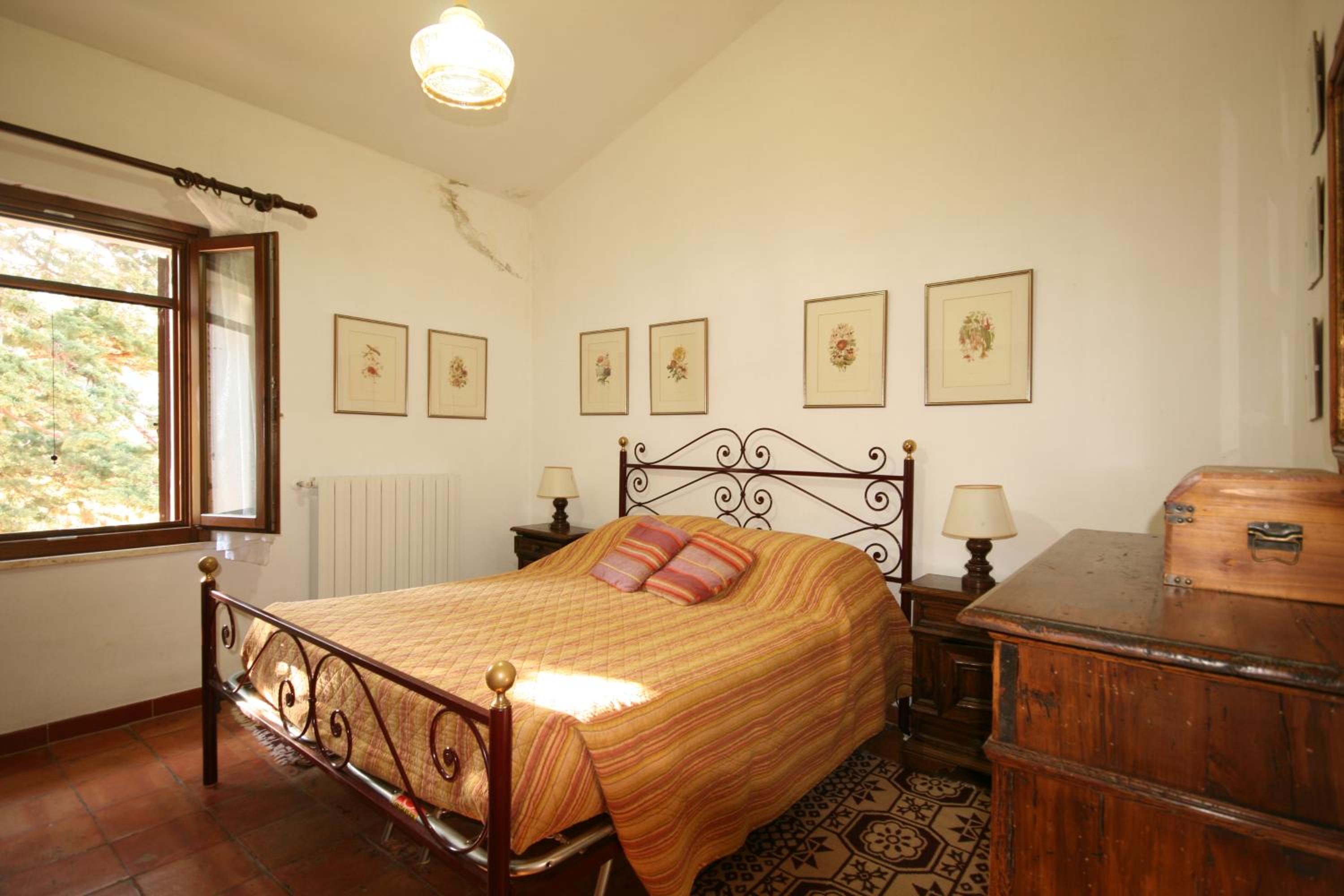 Four-Bedroom House photo 2