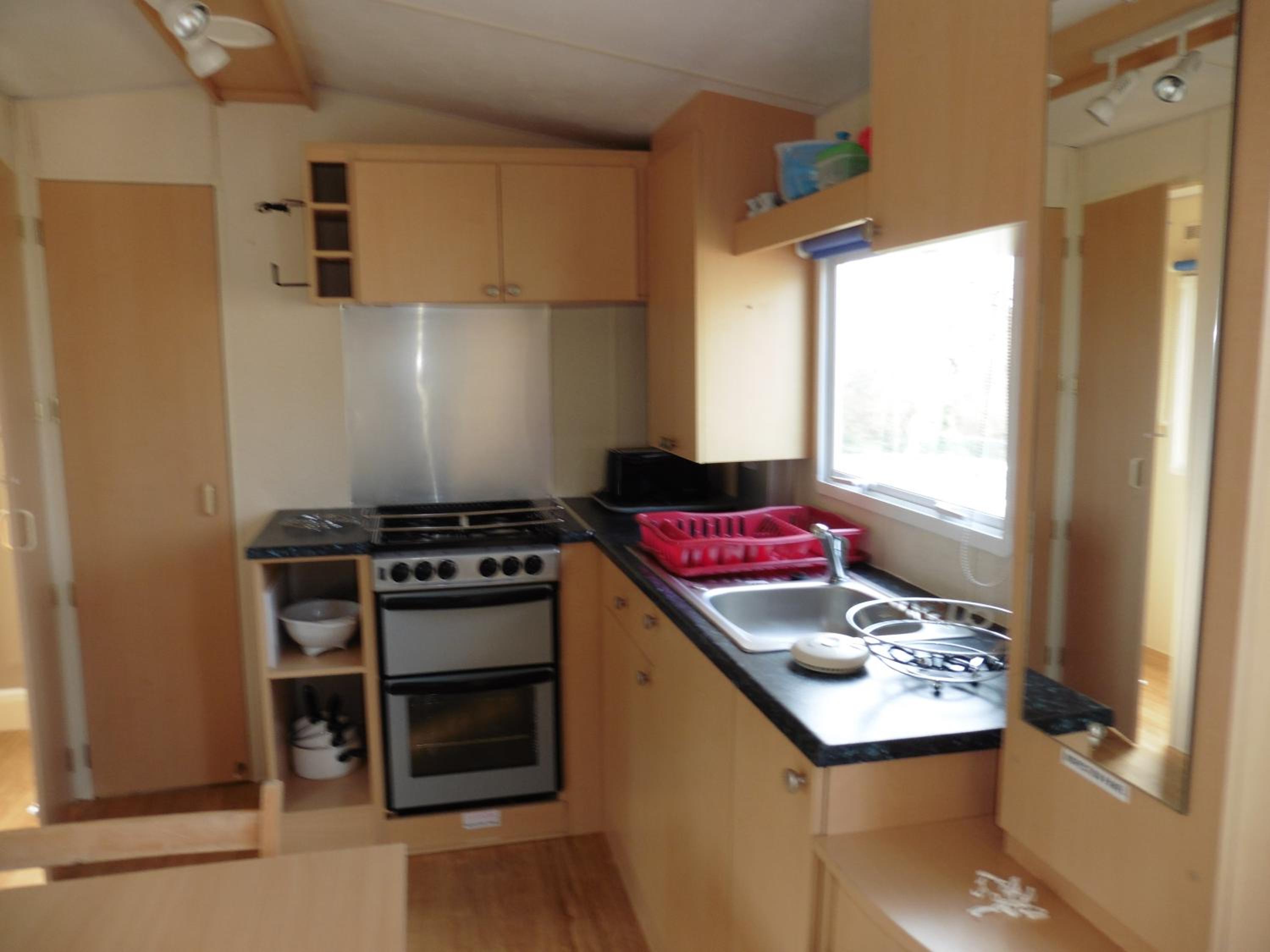 Mobile Home photo 3