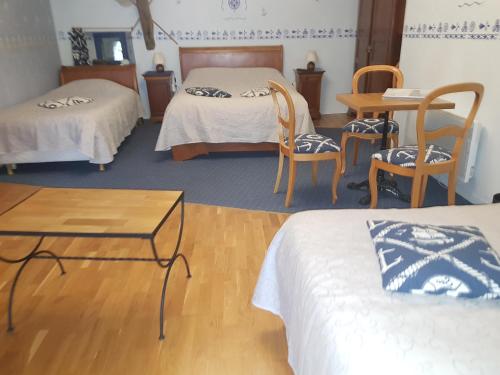 Triple Room - Photo 14