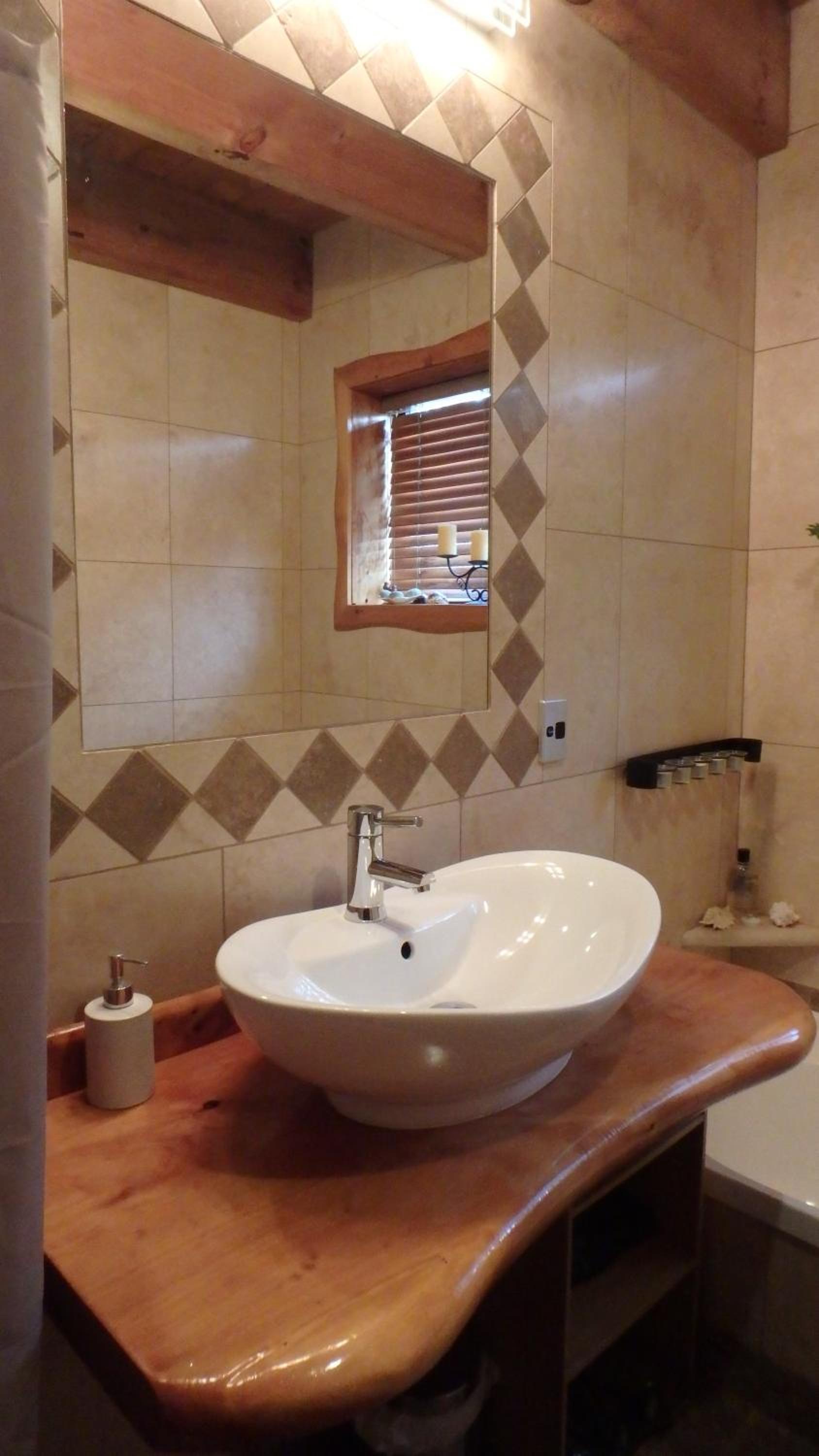 Queen Room with Garden View photo 3