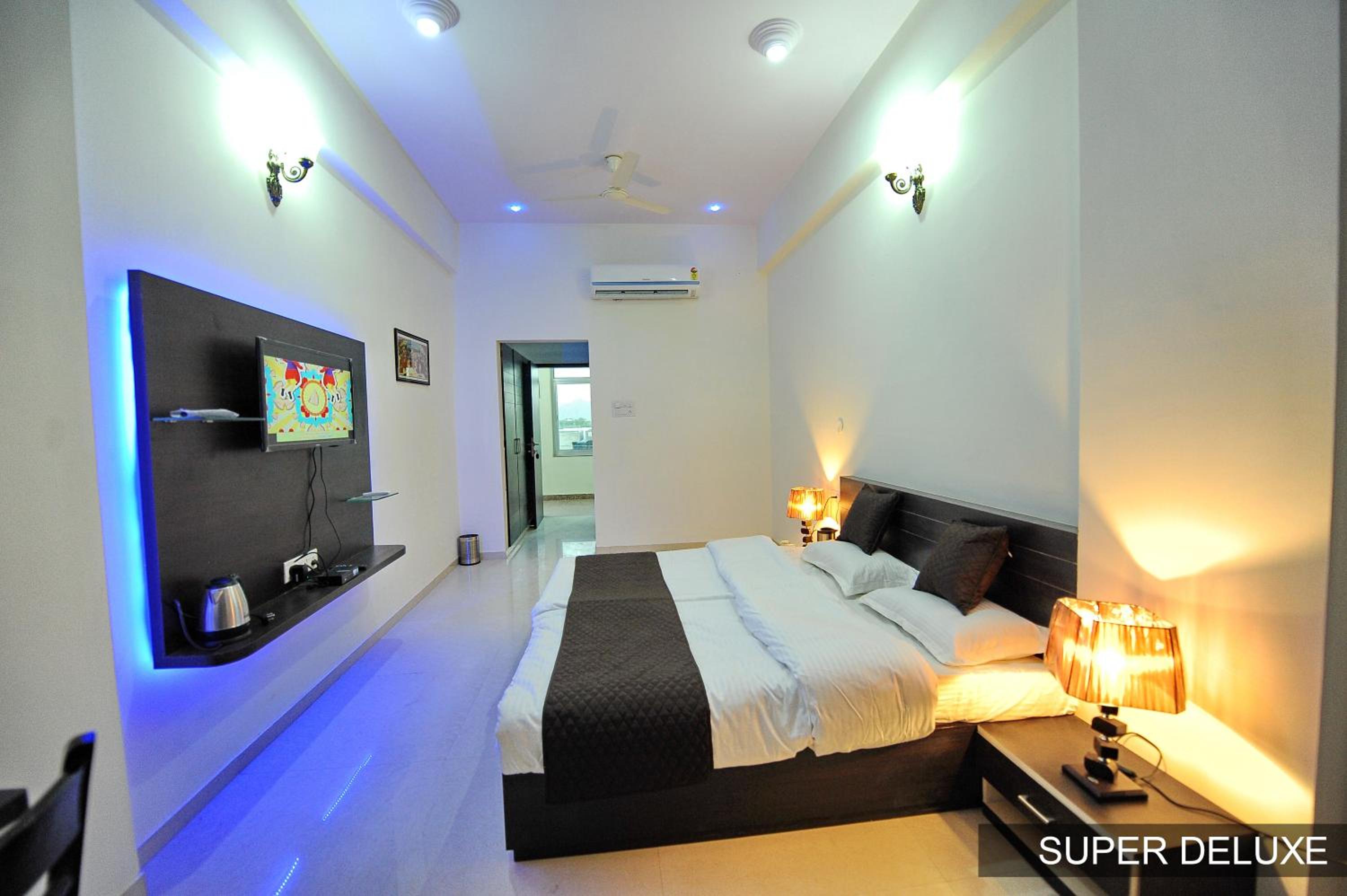 Deluxe Double Room - Photo 2