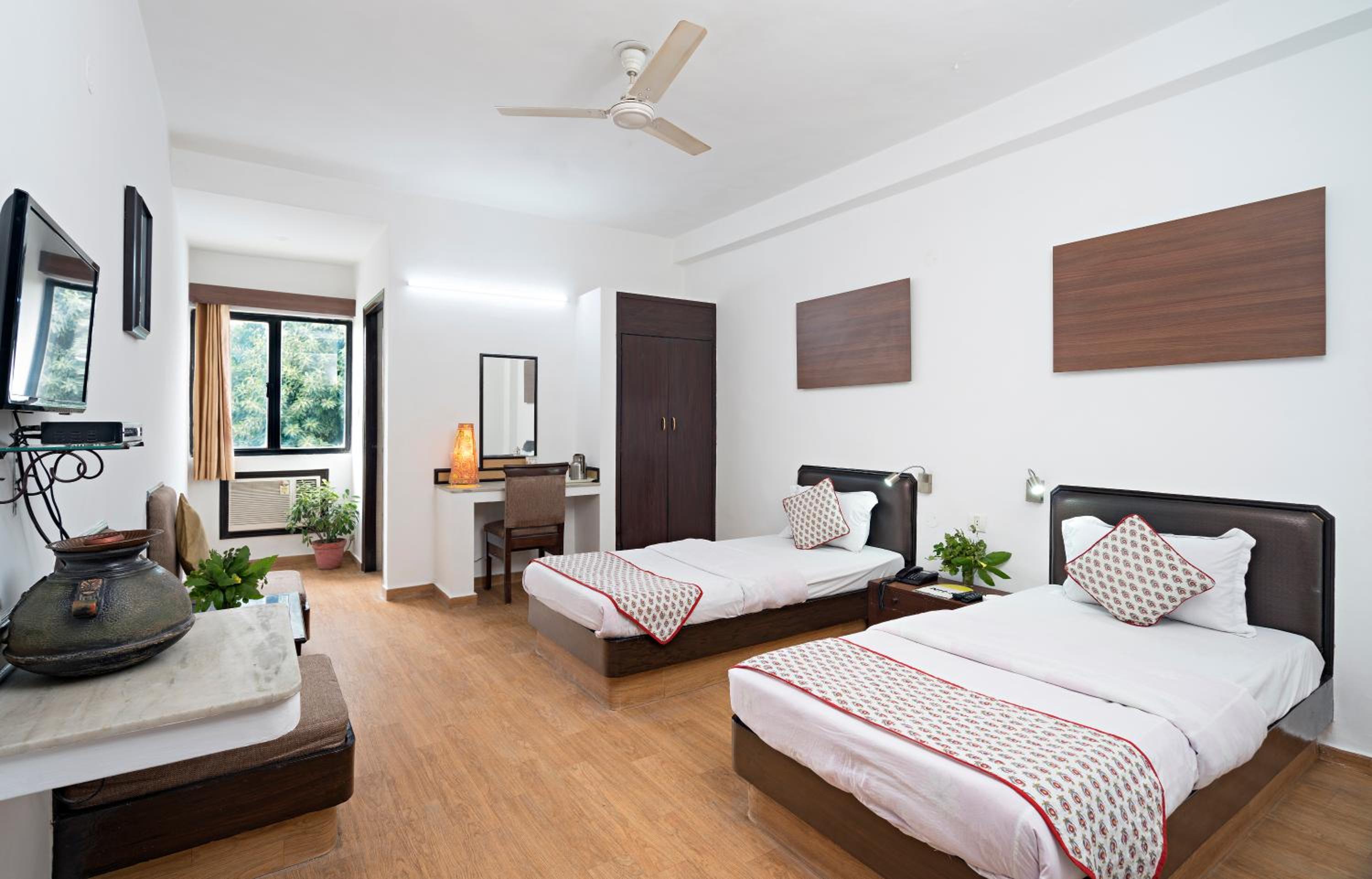 Deluxe Double Room photo 3