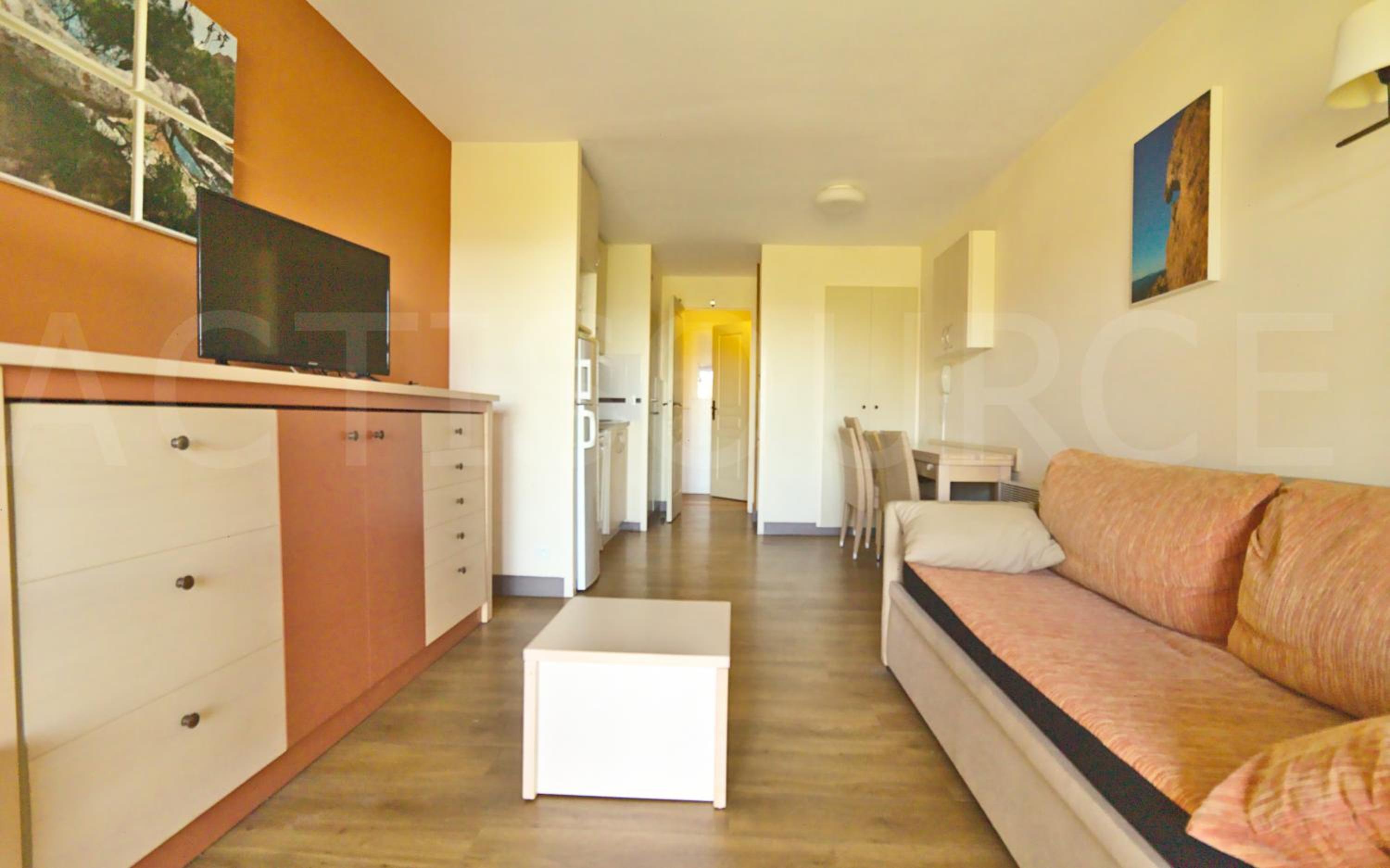 Two-Bedroom Apartment photo 2