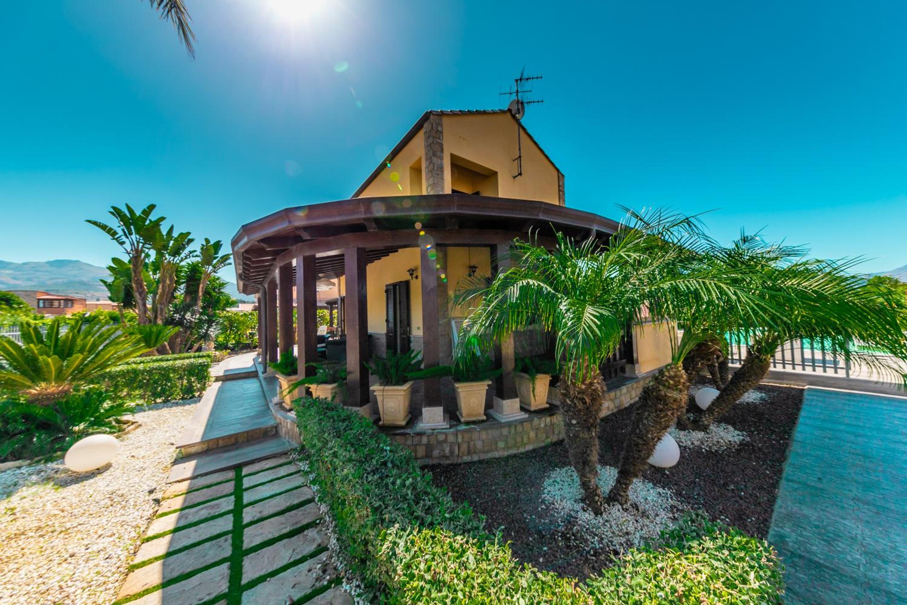 Two-Bedroom Villa photo 2