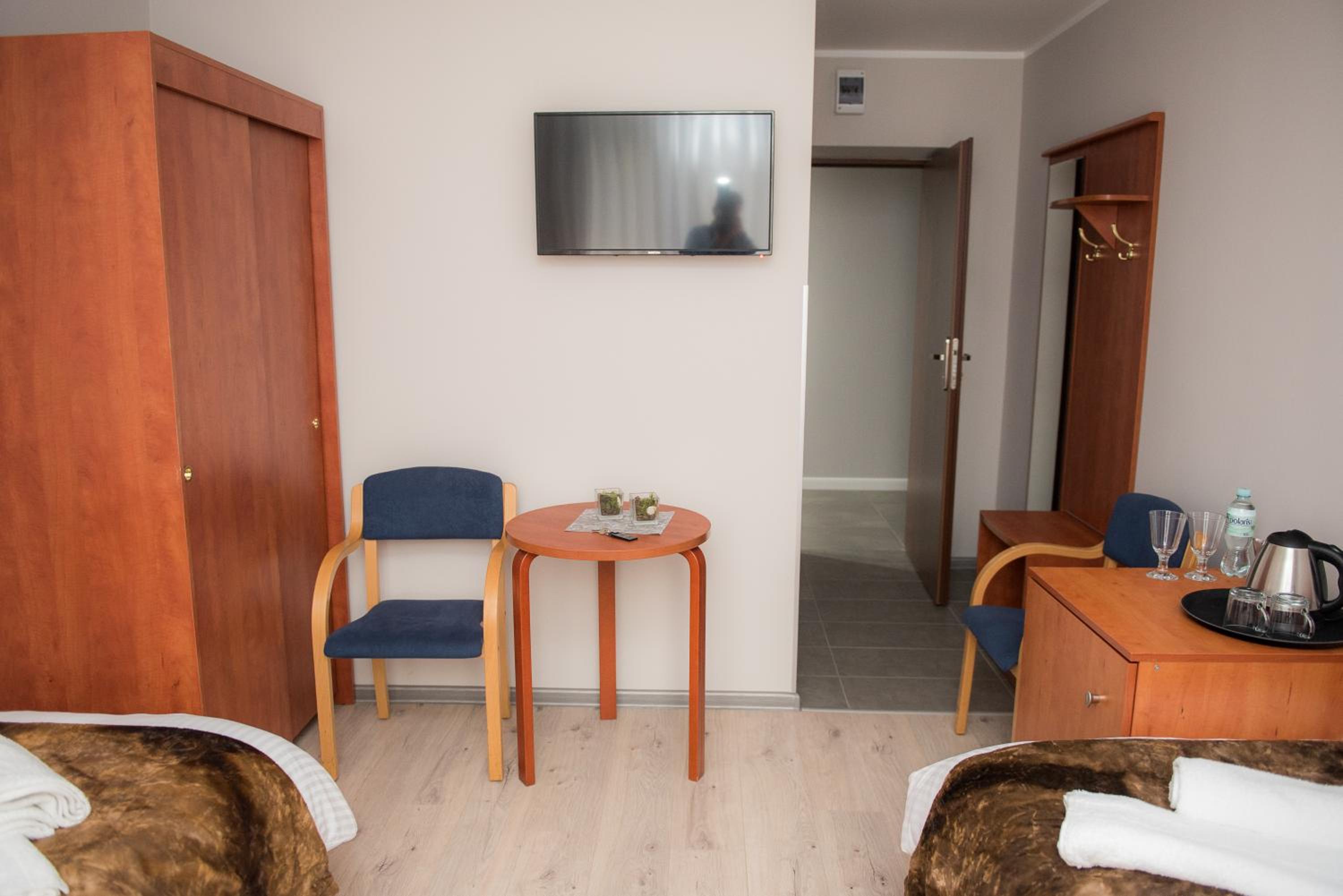 Double Room - Photo 6