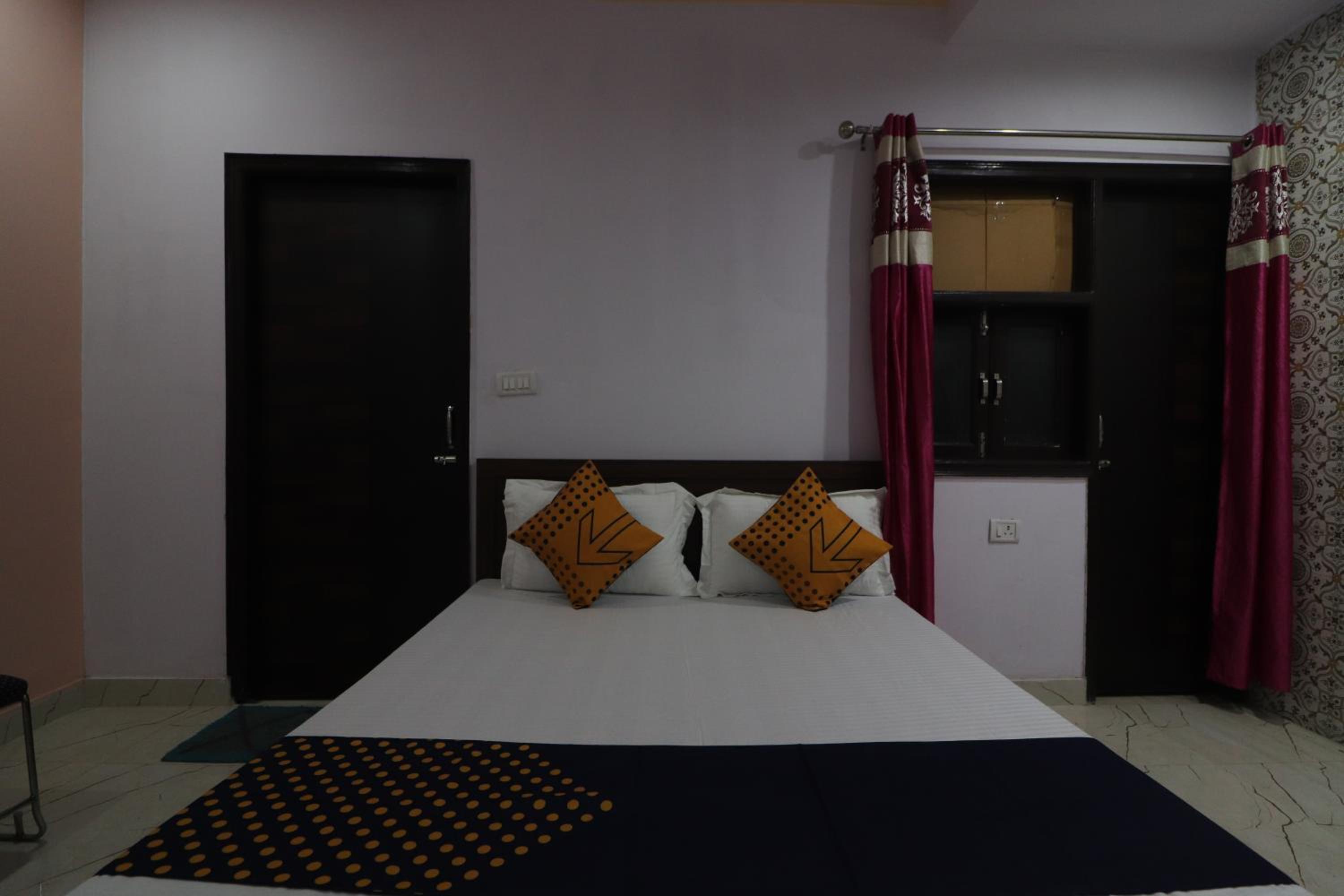 Single Room with Balcony