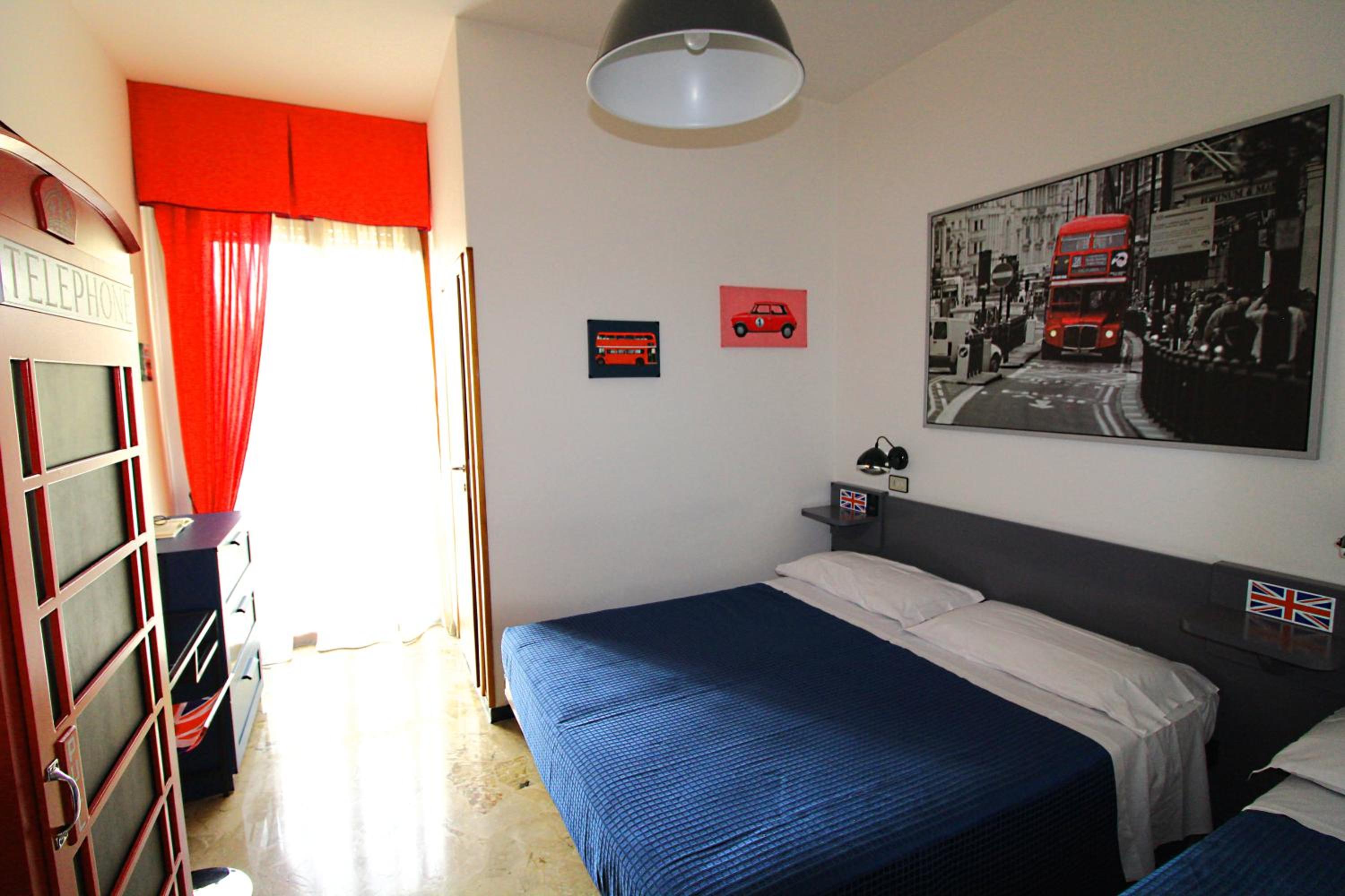 Double or Twin Room - Photo 9