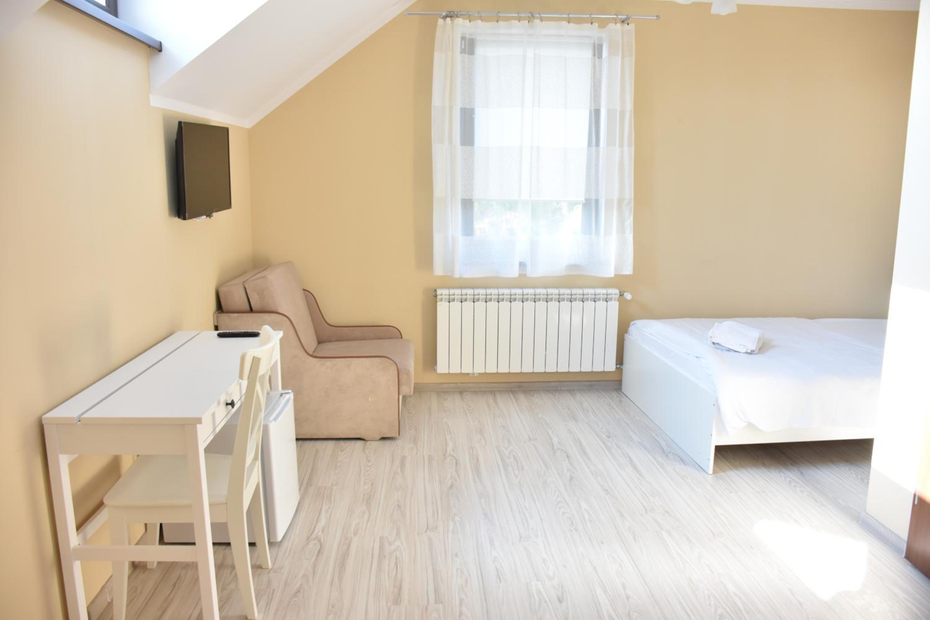 Large Double Room photo 3