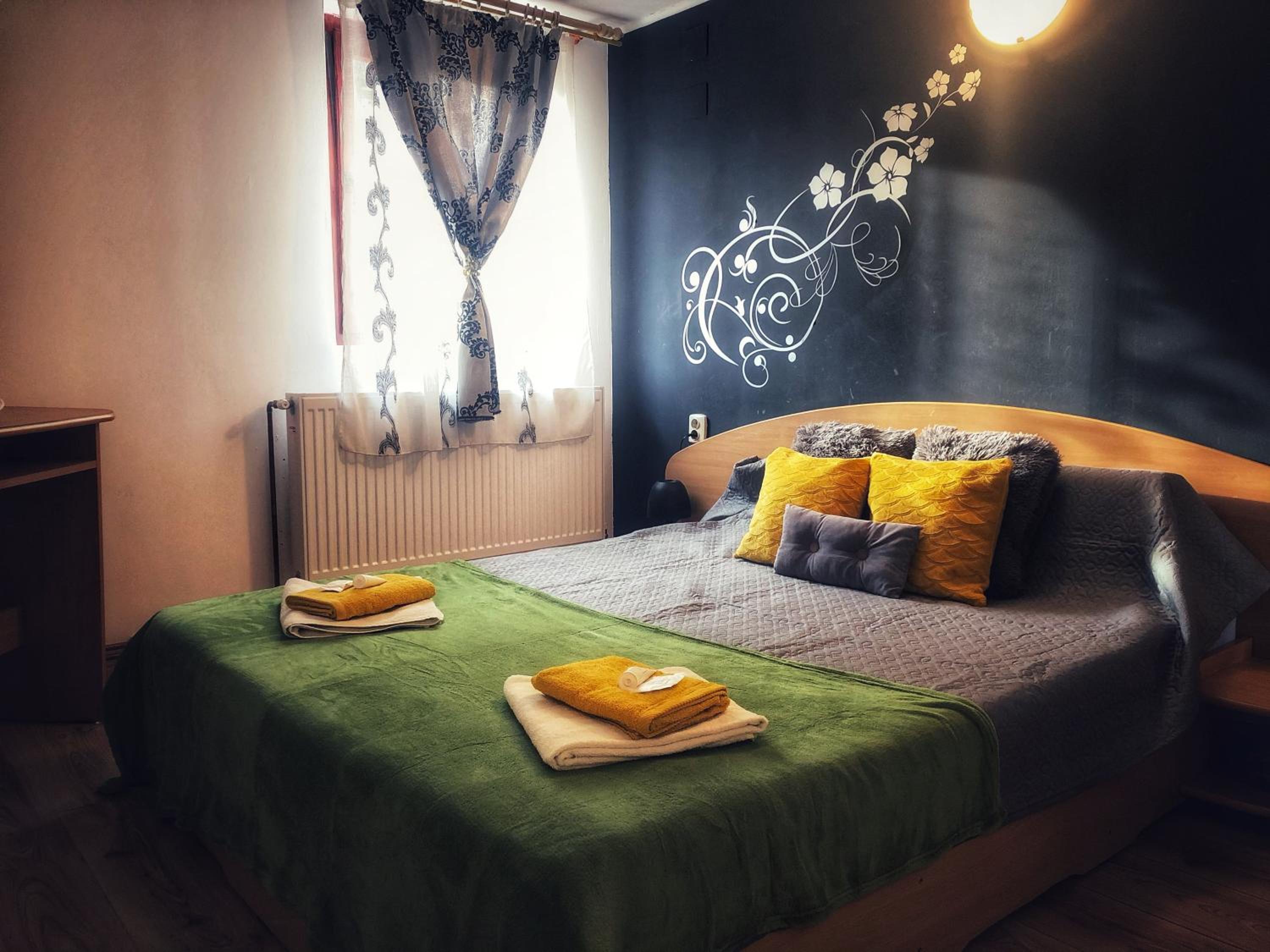 Standard Double Room with Shared Bathroom photo 3