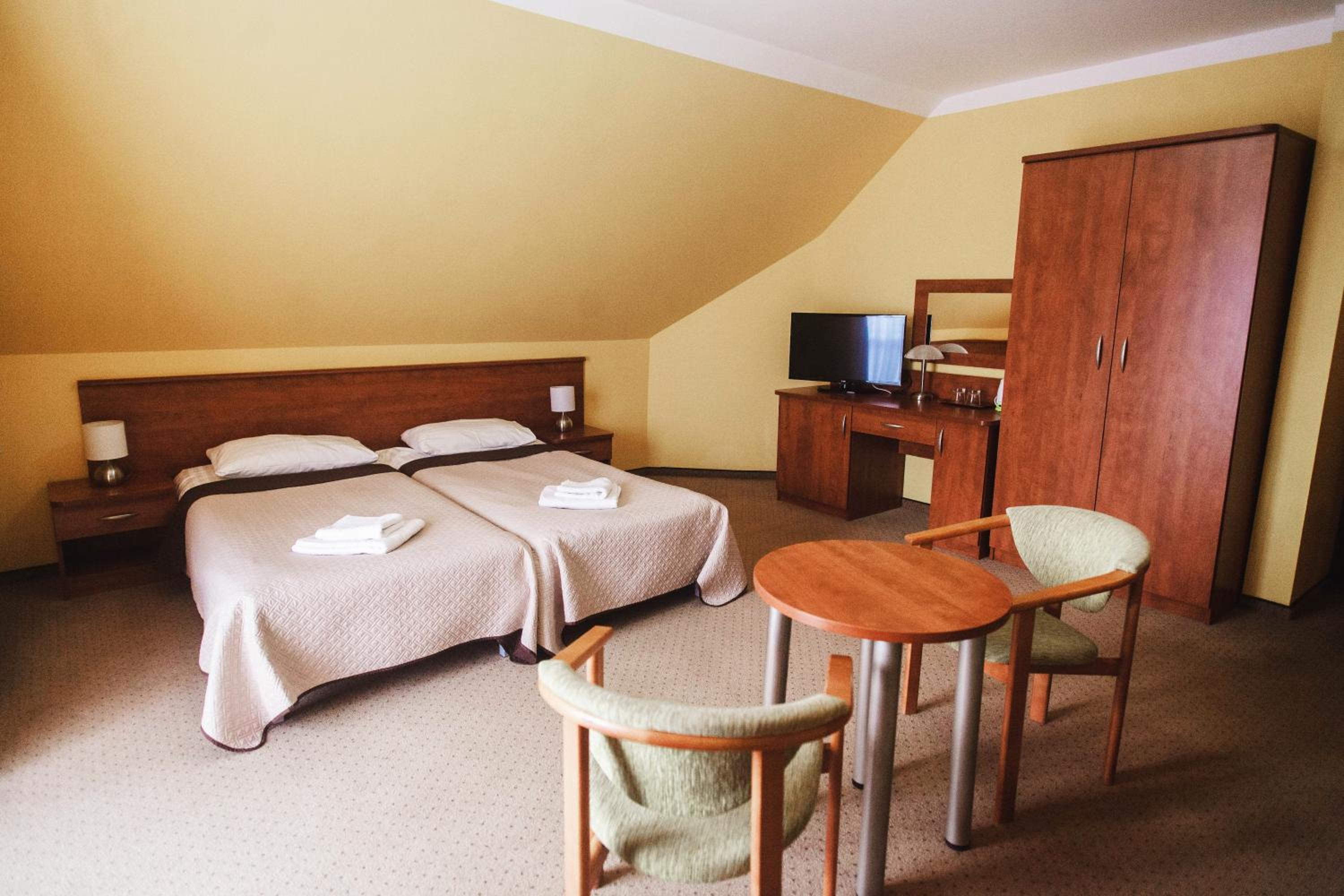 Standard Triple Room - Photo 1