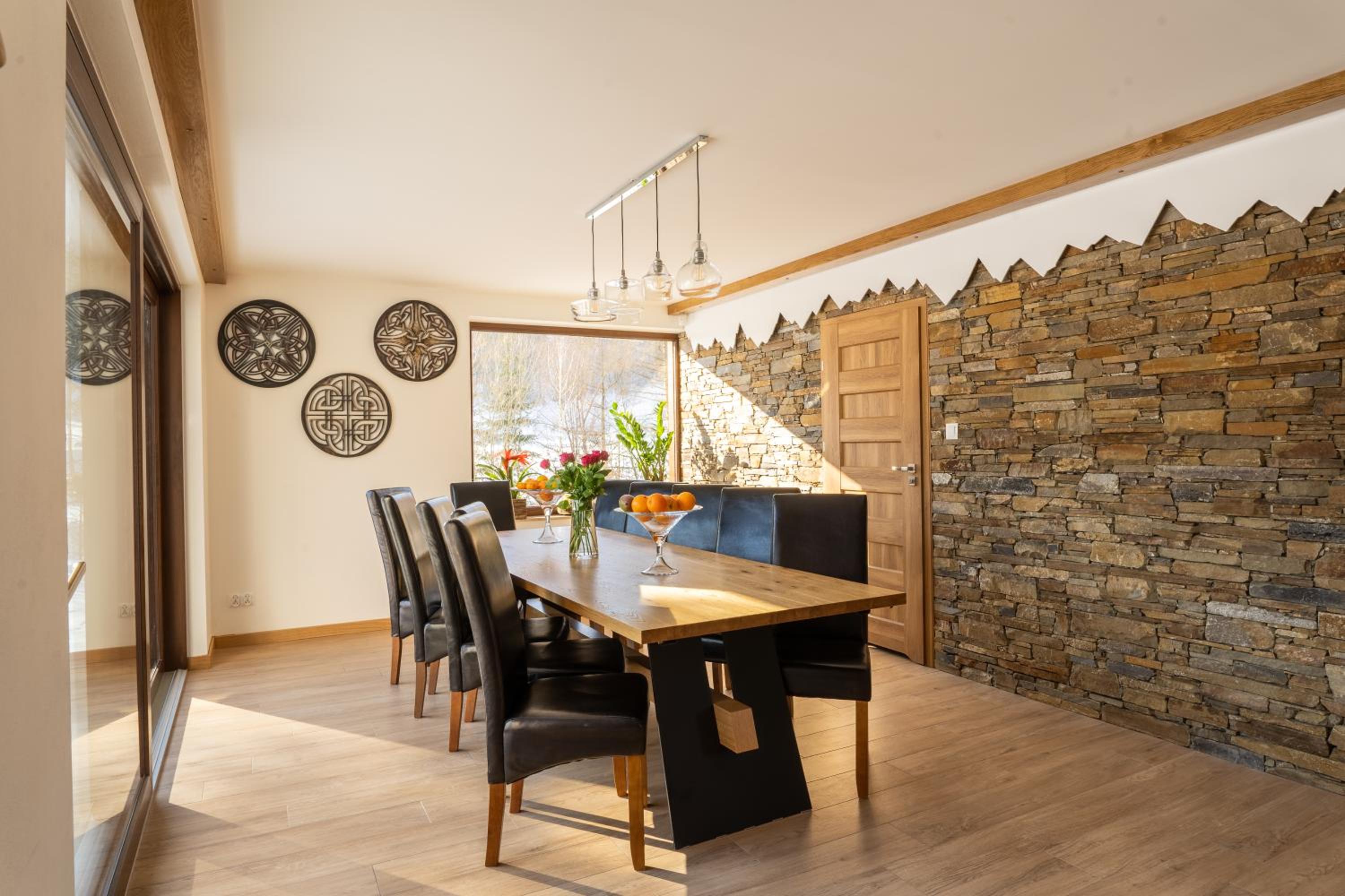 Villa photo 1