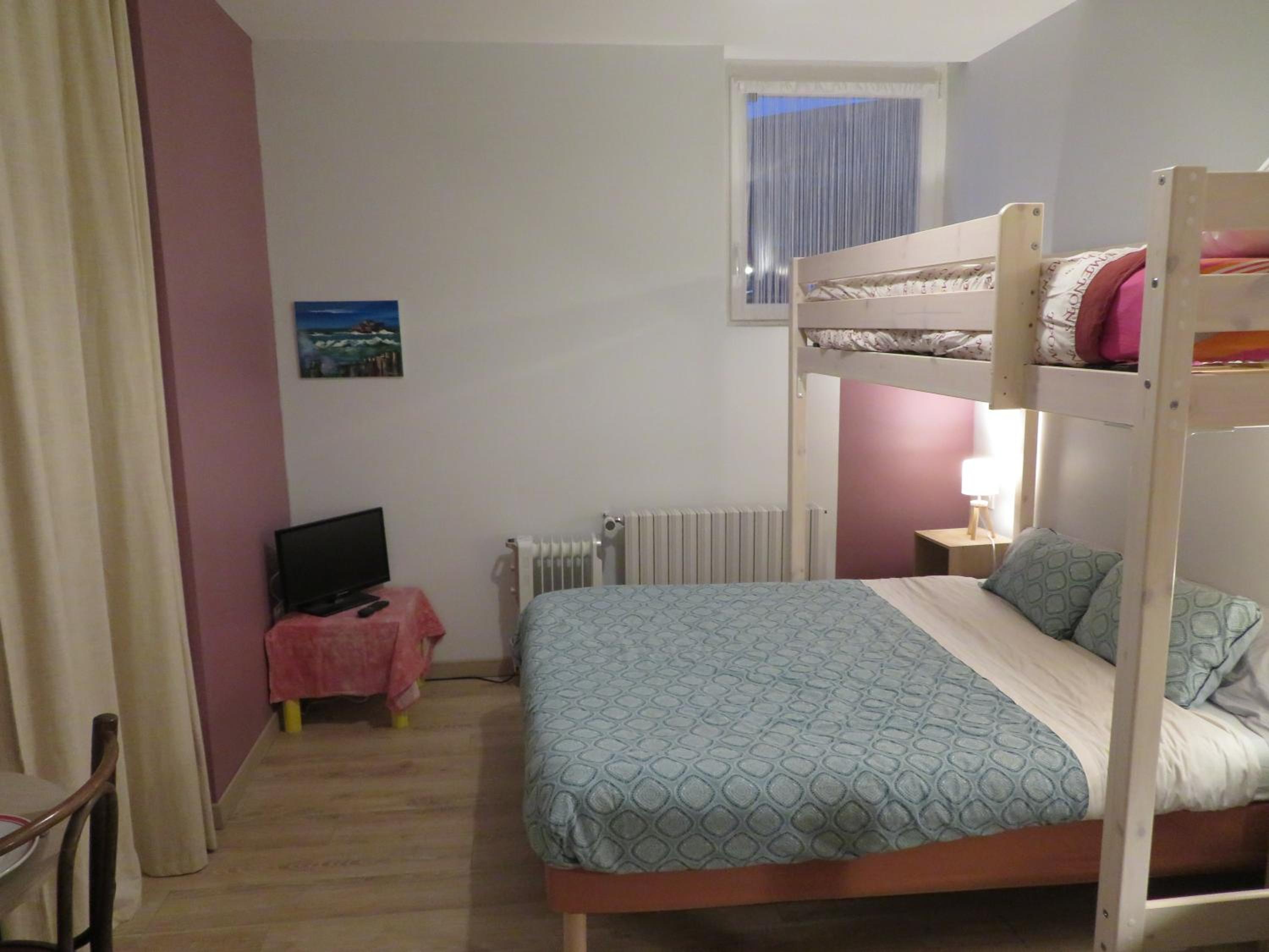  Comfort Triple Room with Shared Bathroom photo 2