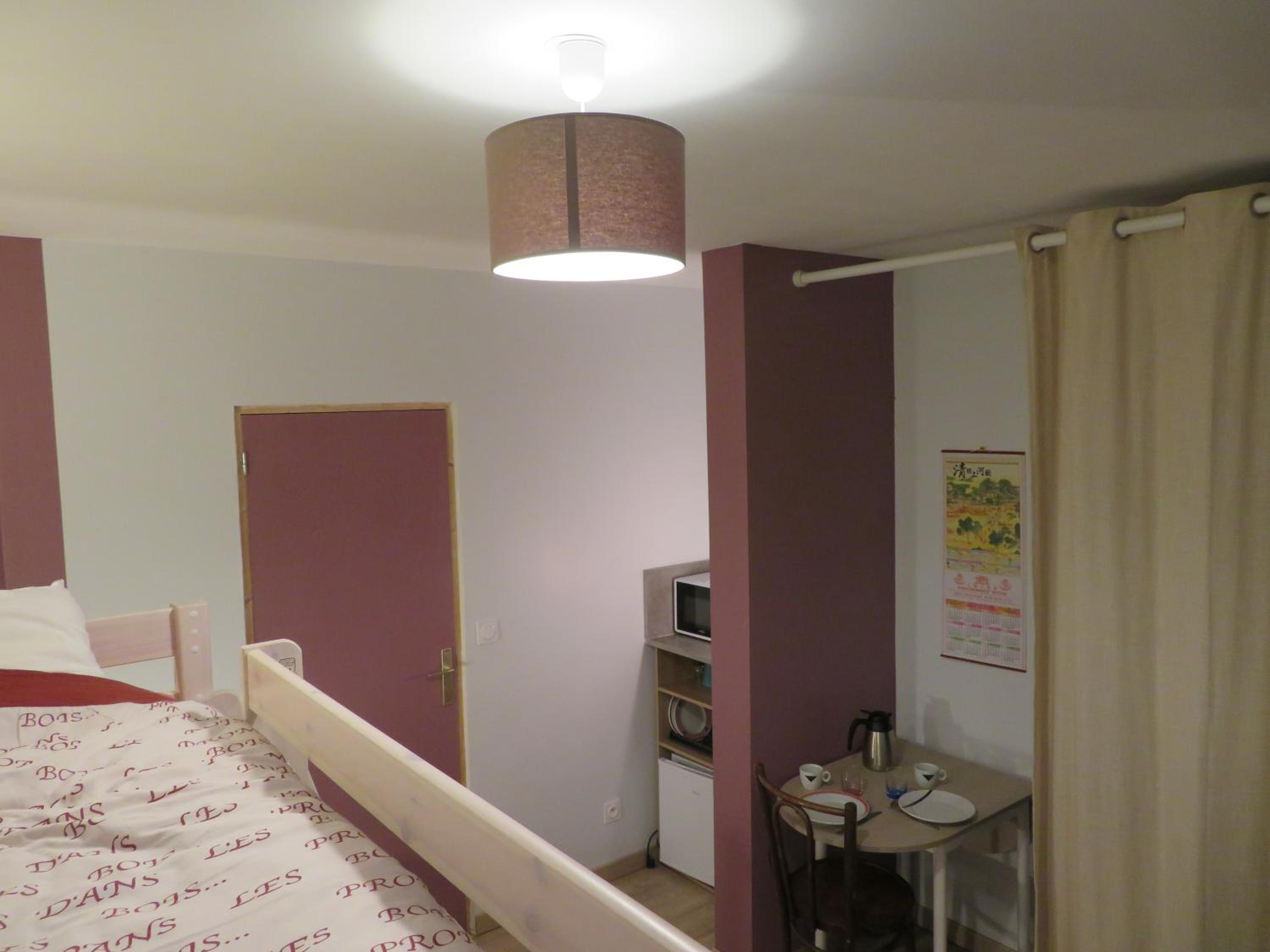  Comfort Triple Room with Shared Bathroom photo 3