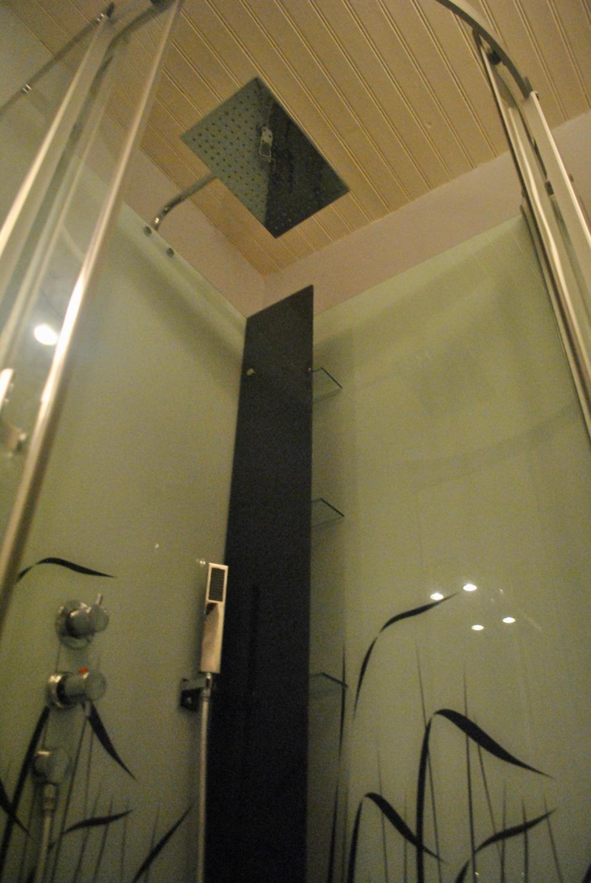 Double Room - Photo 8
