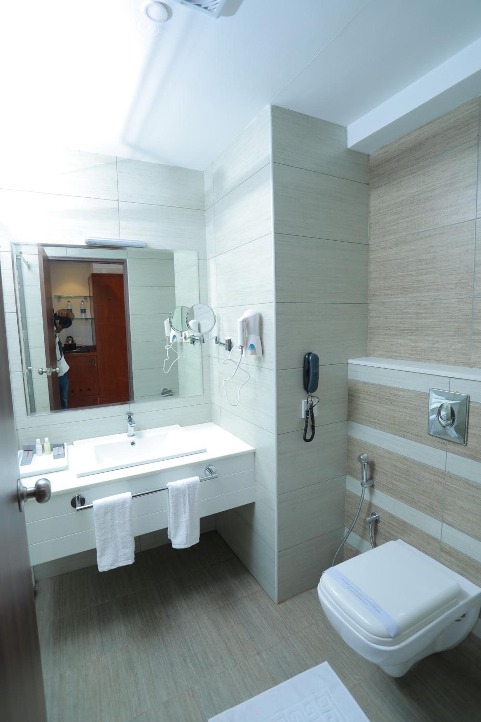 Deluxe Suite photo 3