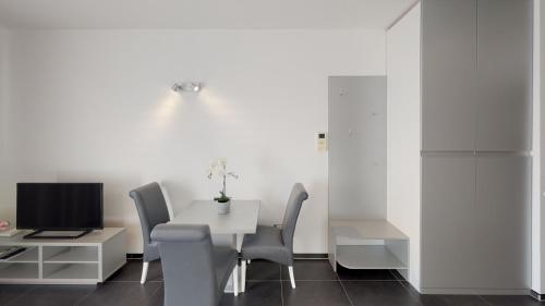 Studio with Sea View