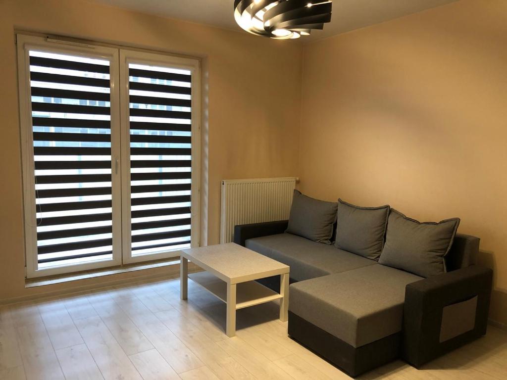 One-Bedroom Apartment - Photo 1