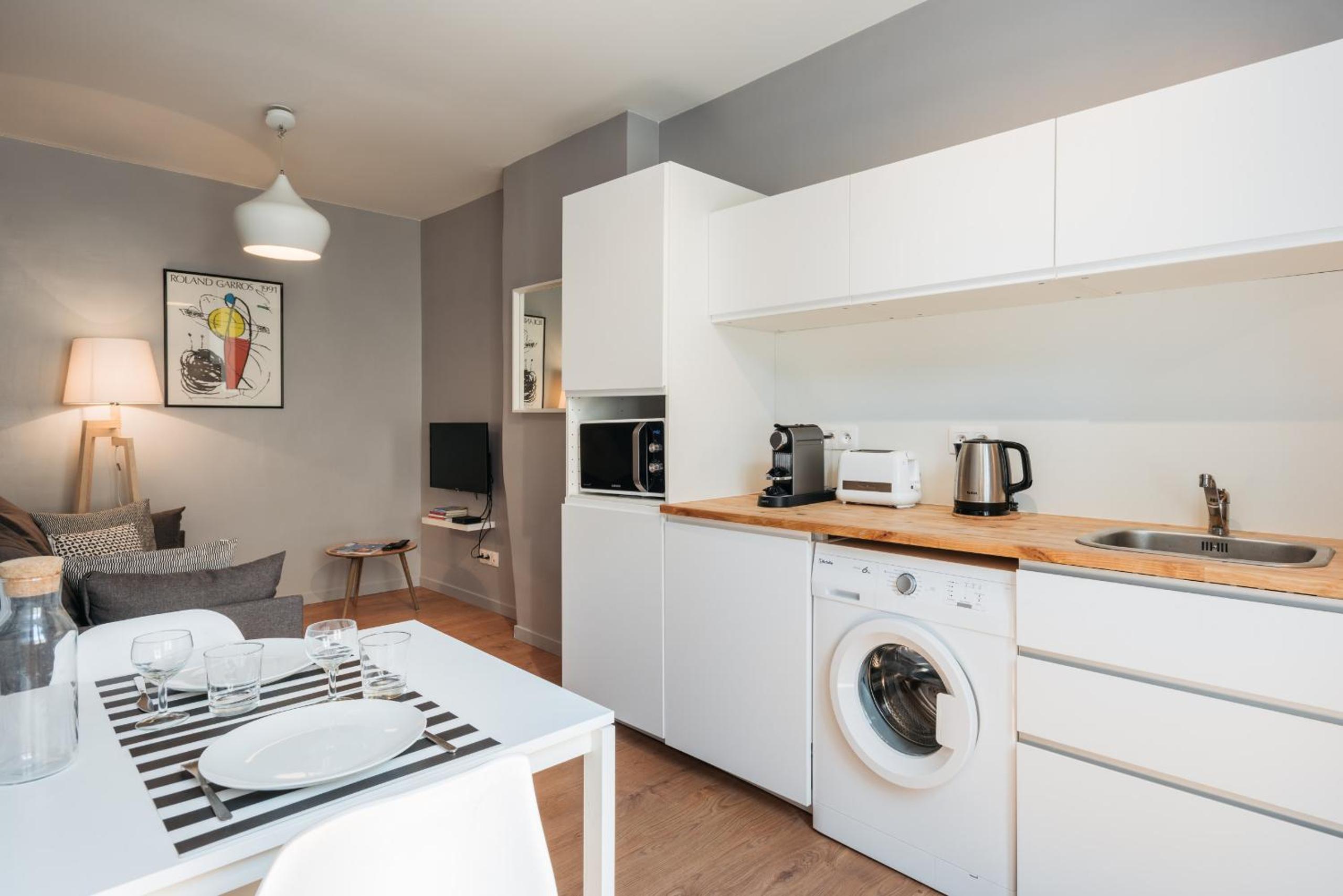 One-Bedroom Apartment