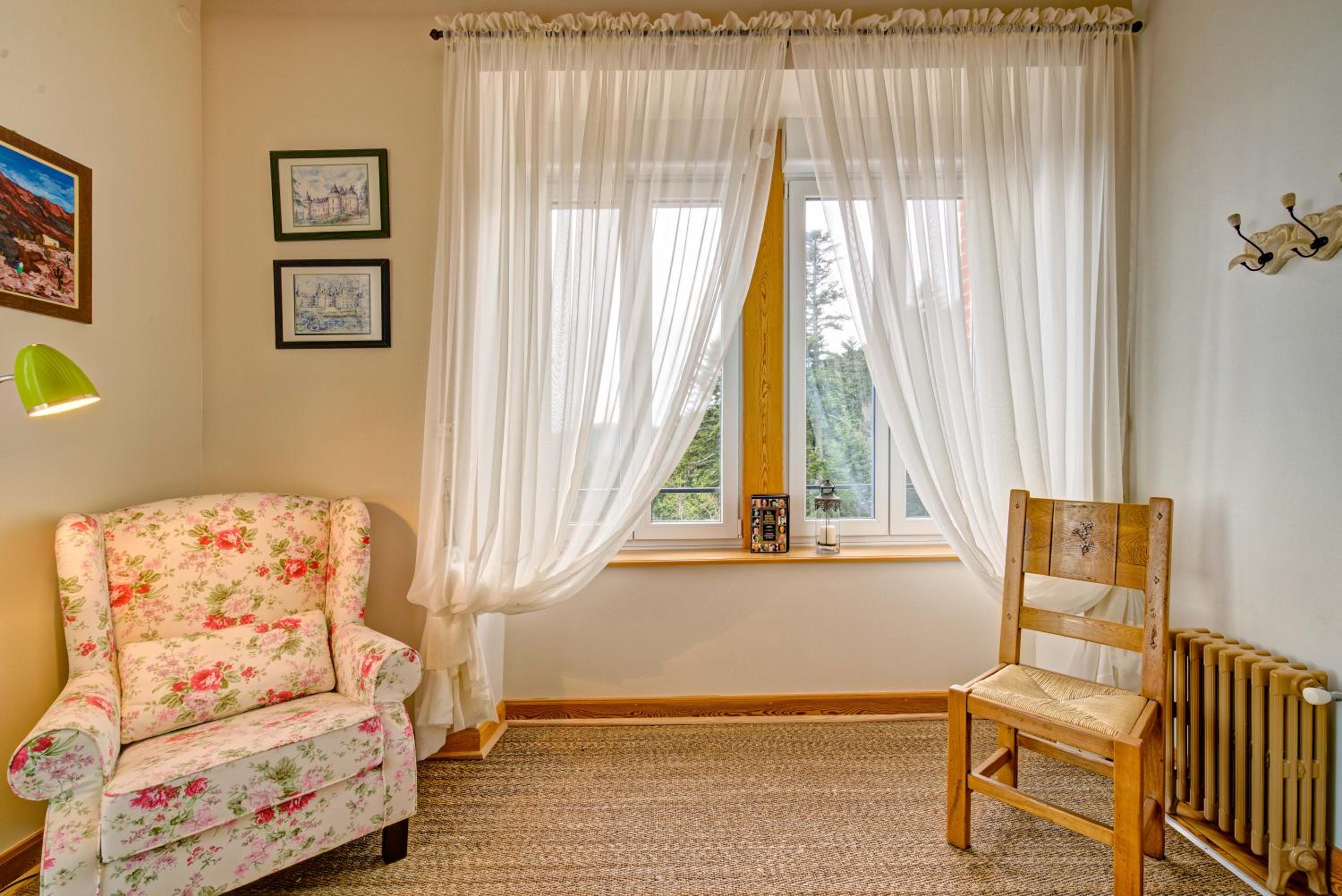 Suite with Mountain View - Photo 12