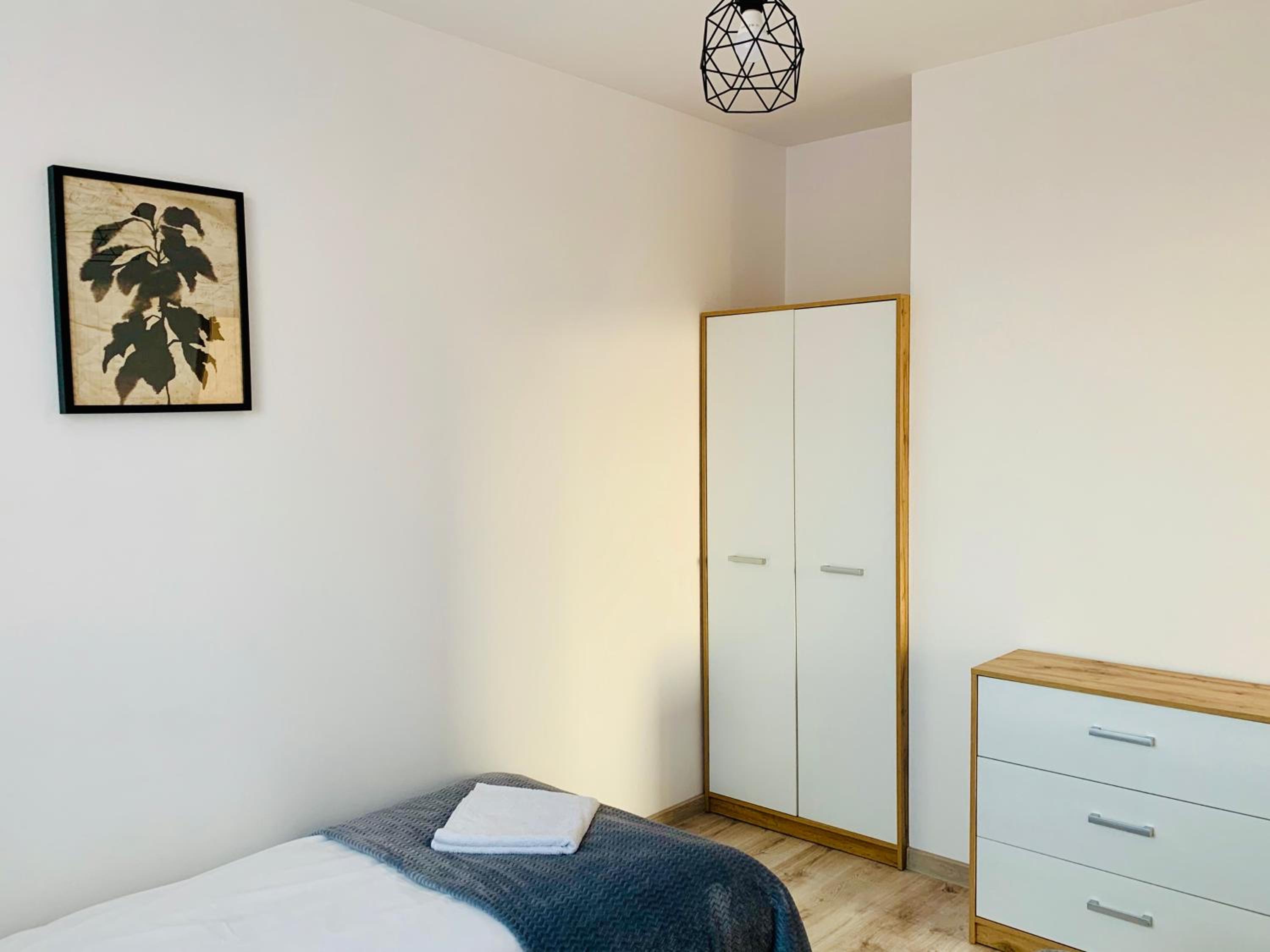 Two-Bedroom Apartment - Photo 2
