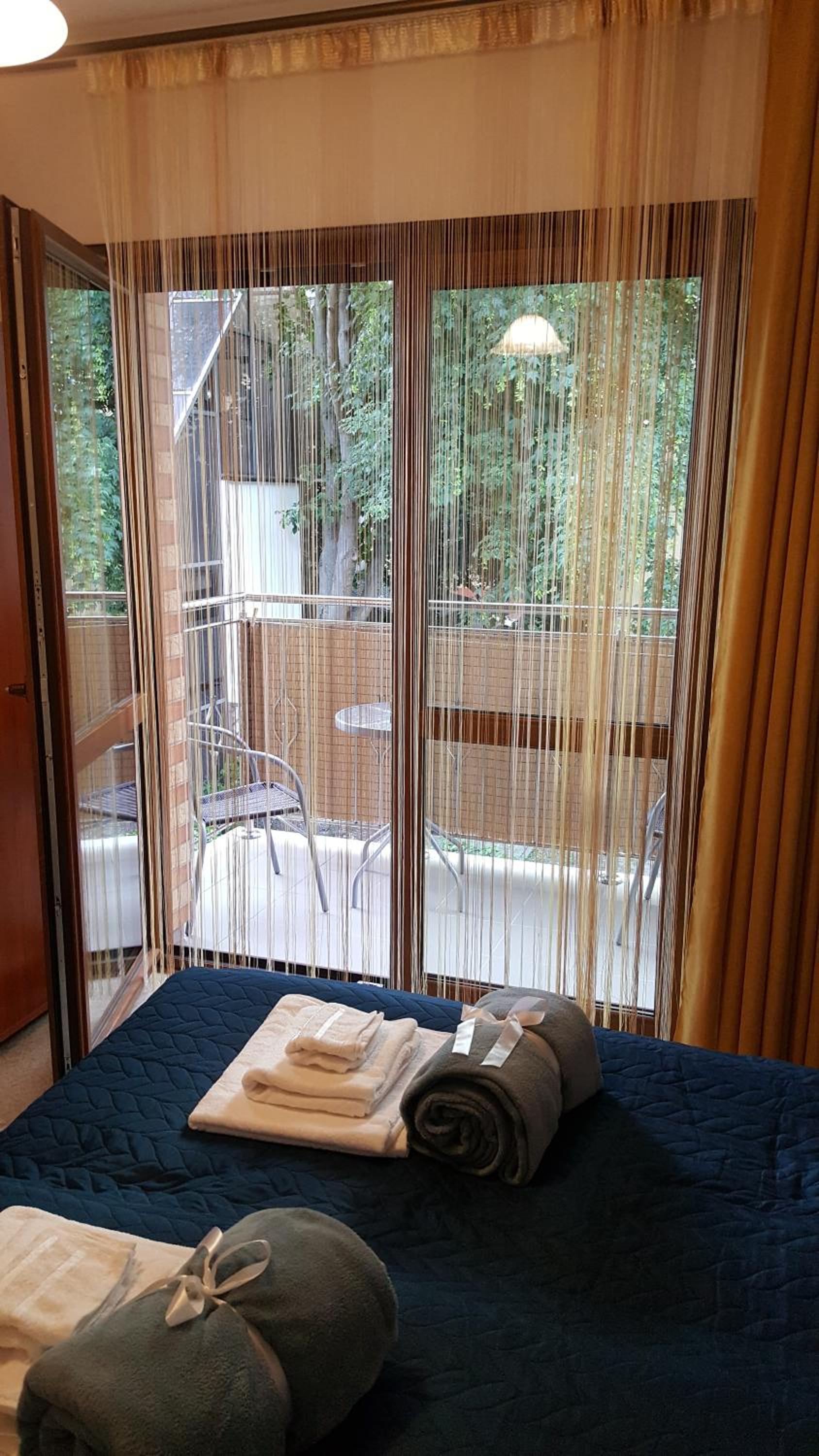 Double Room with Private Bathroom and Balcony