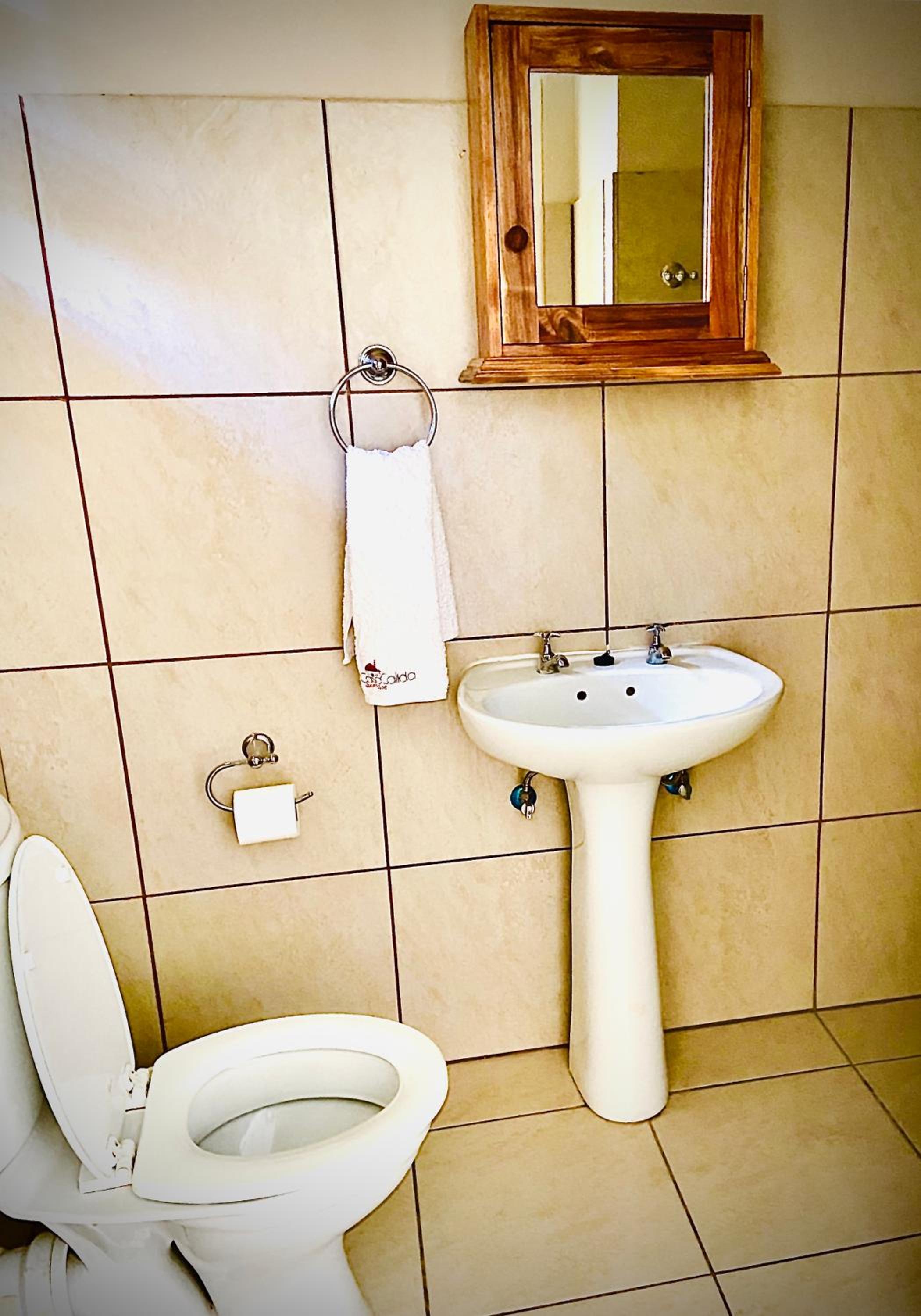Standard Twin Room - Photo 2