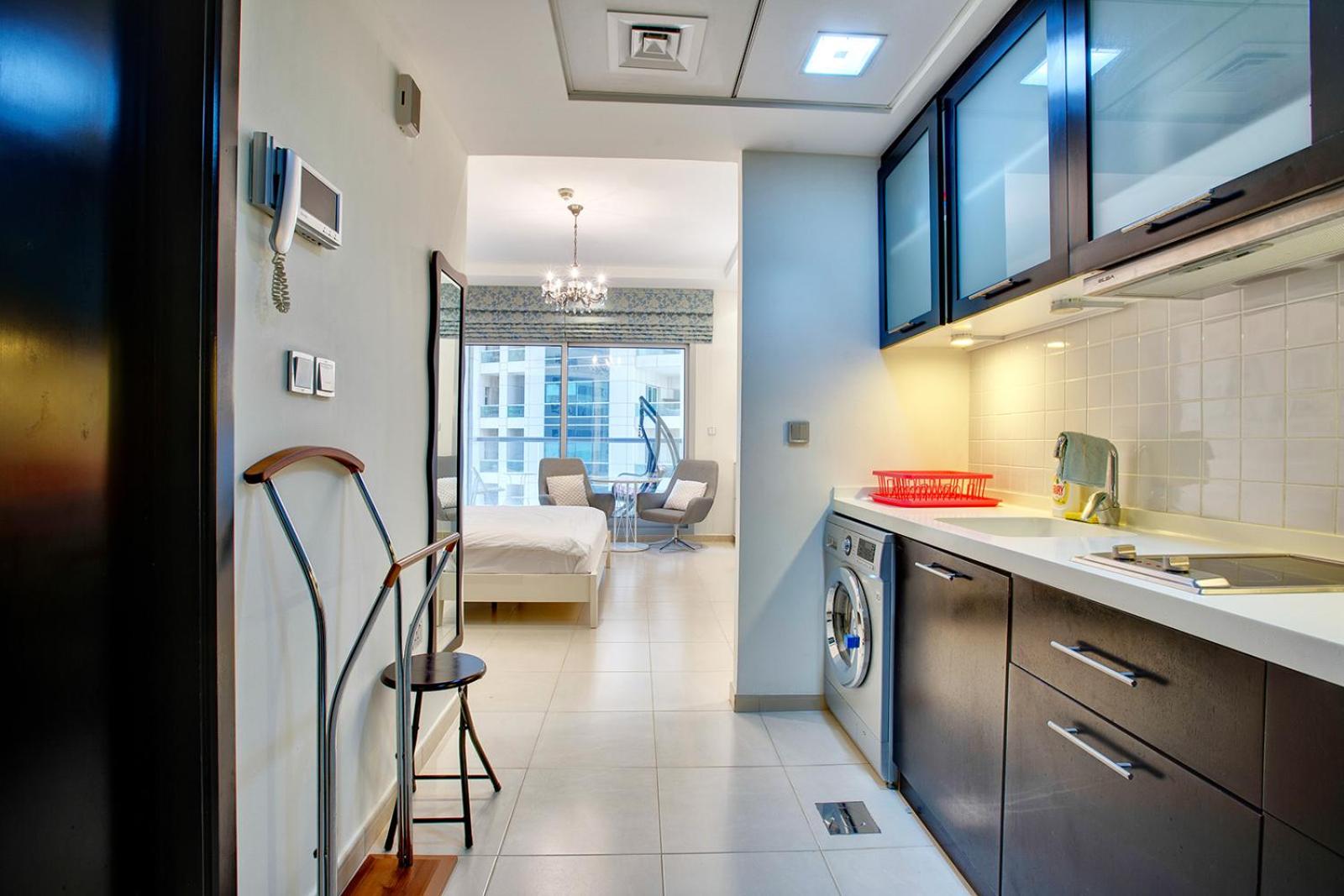 Studio Apartment photo 1