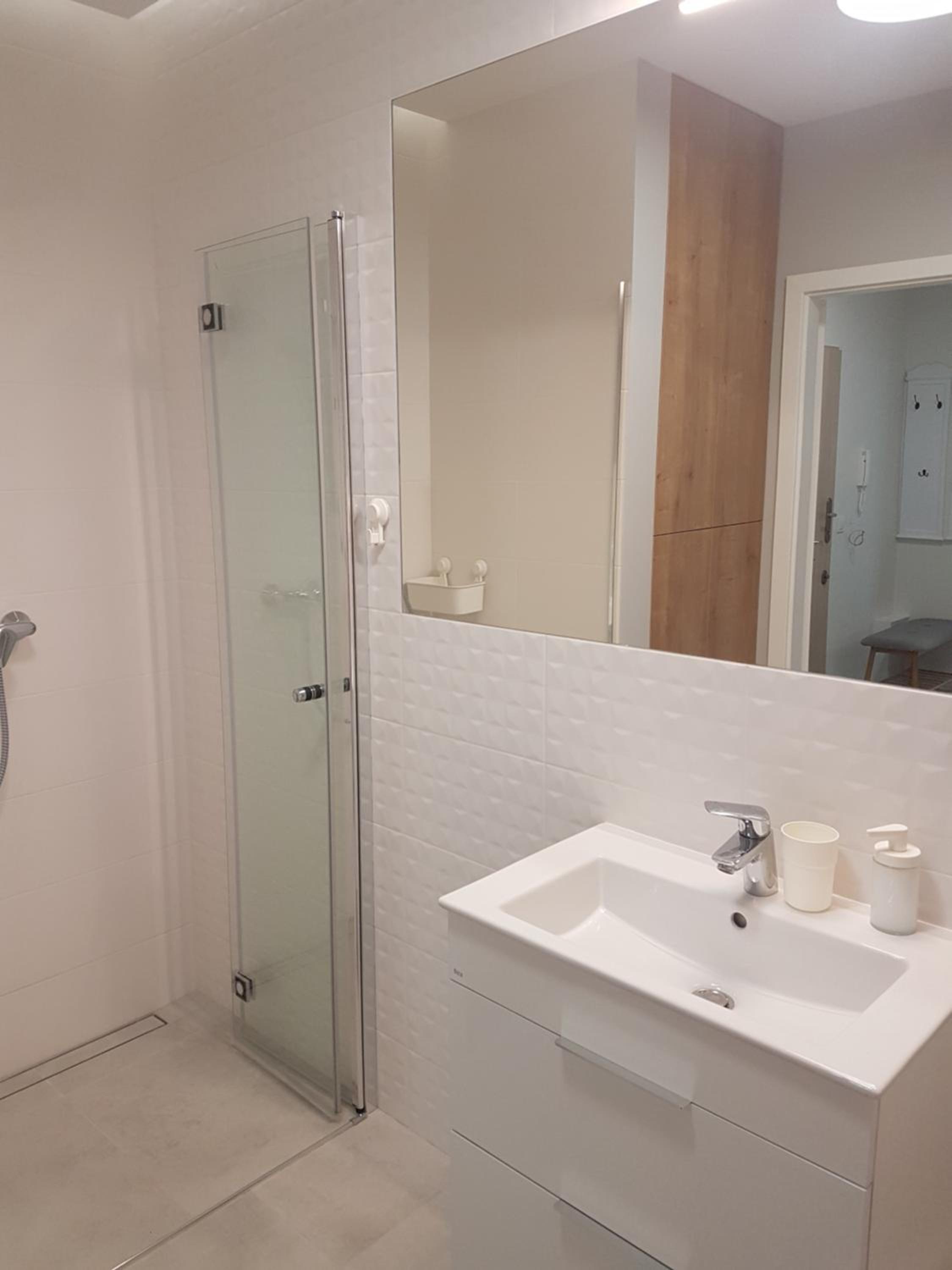 One-Bedroom Apartment - Photo 21