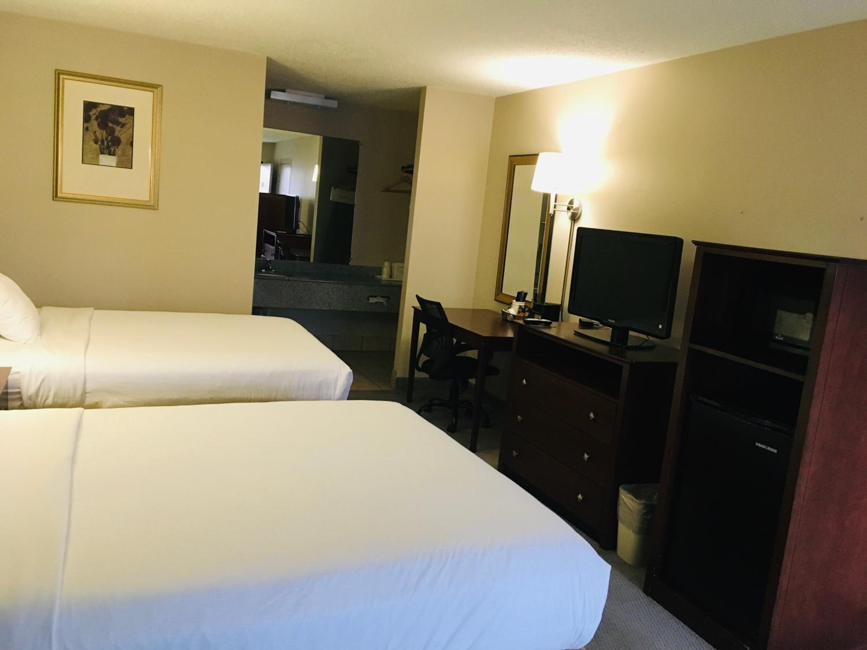 Double Room with Two Double Beds - Non-Smoking photo 1