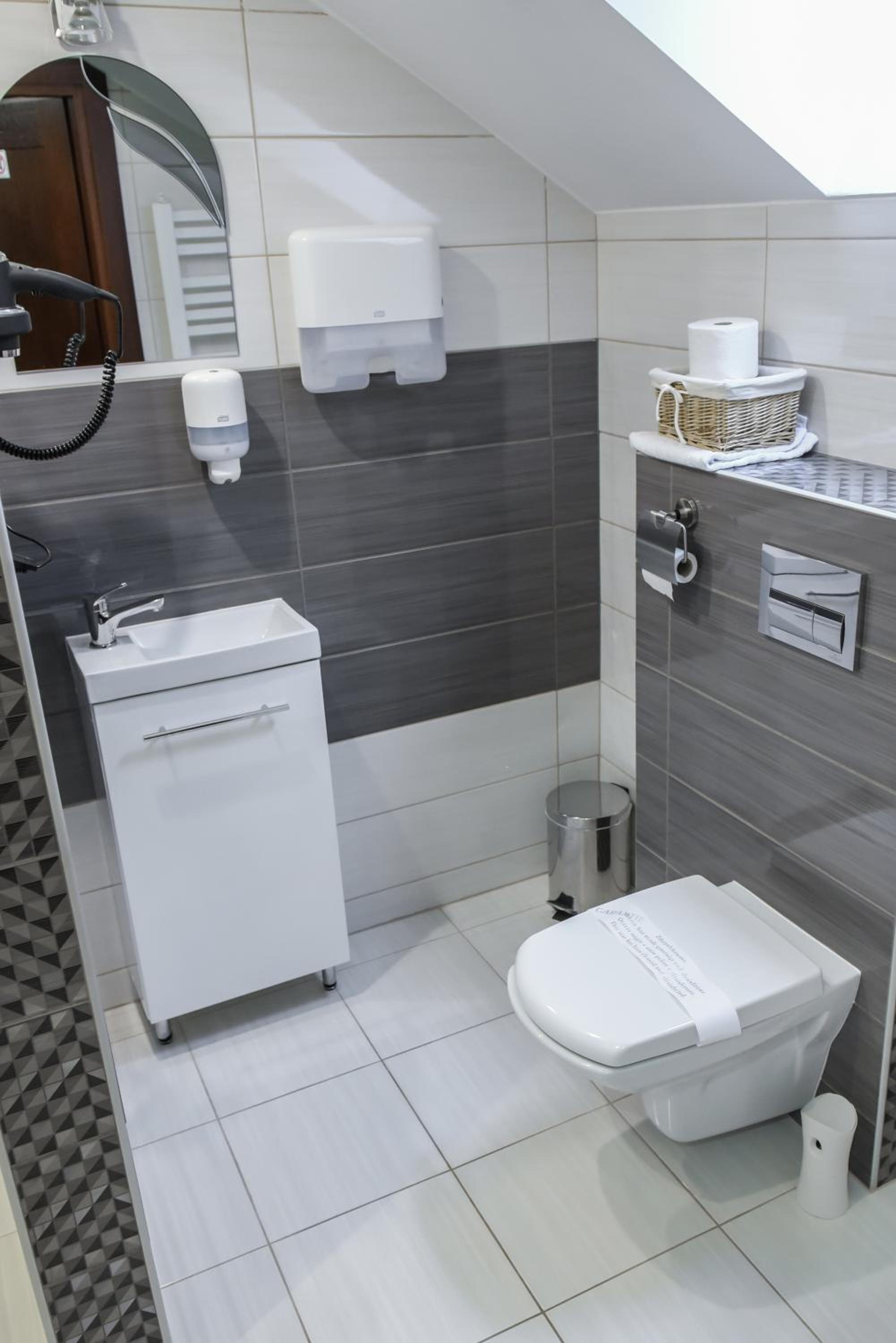 Standard Double Room with Shared Bathroom photo 2