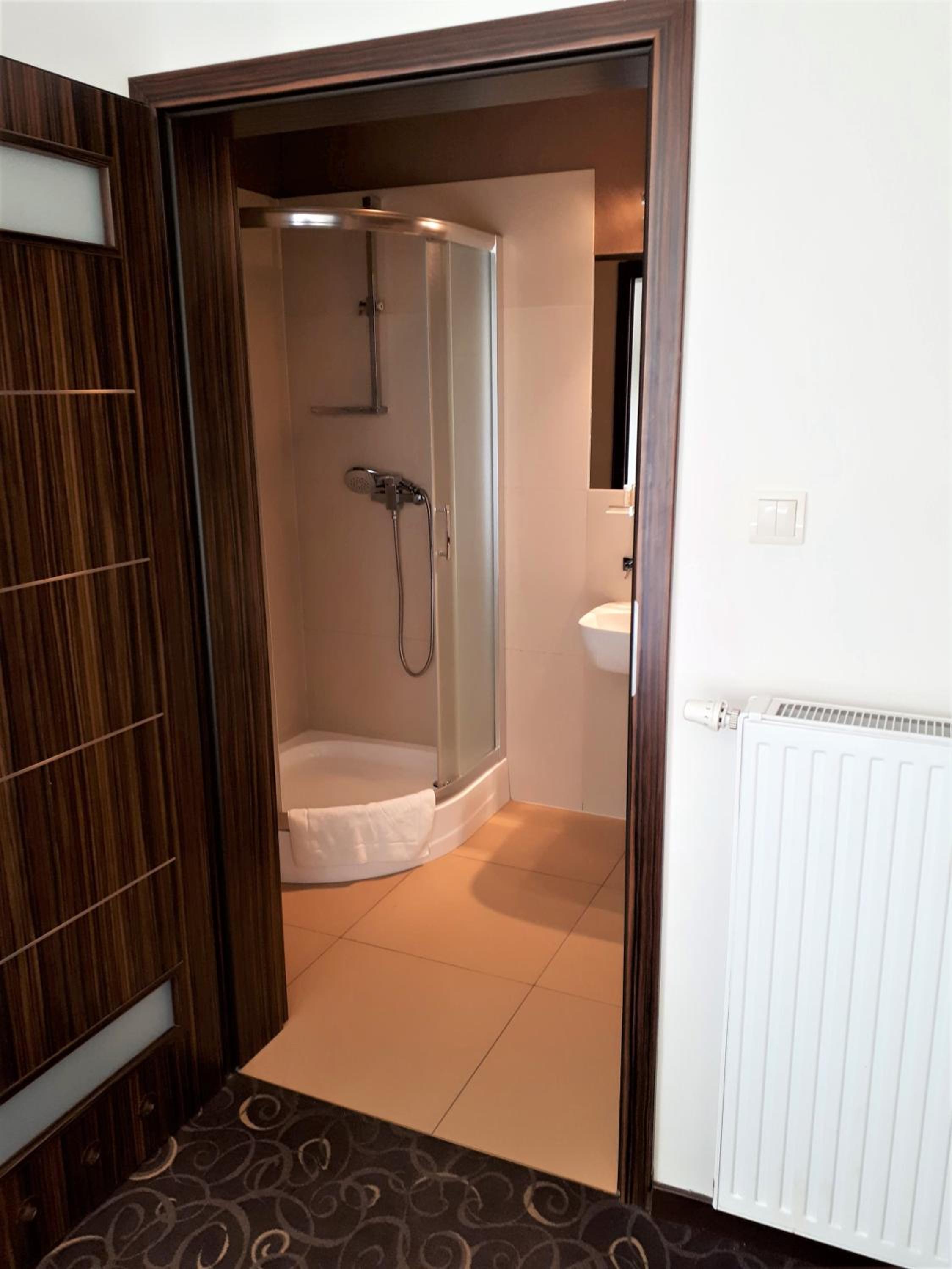 Standard Double Room - Photo 2