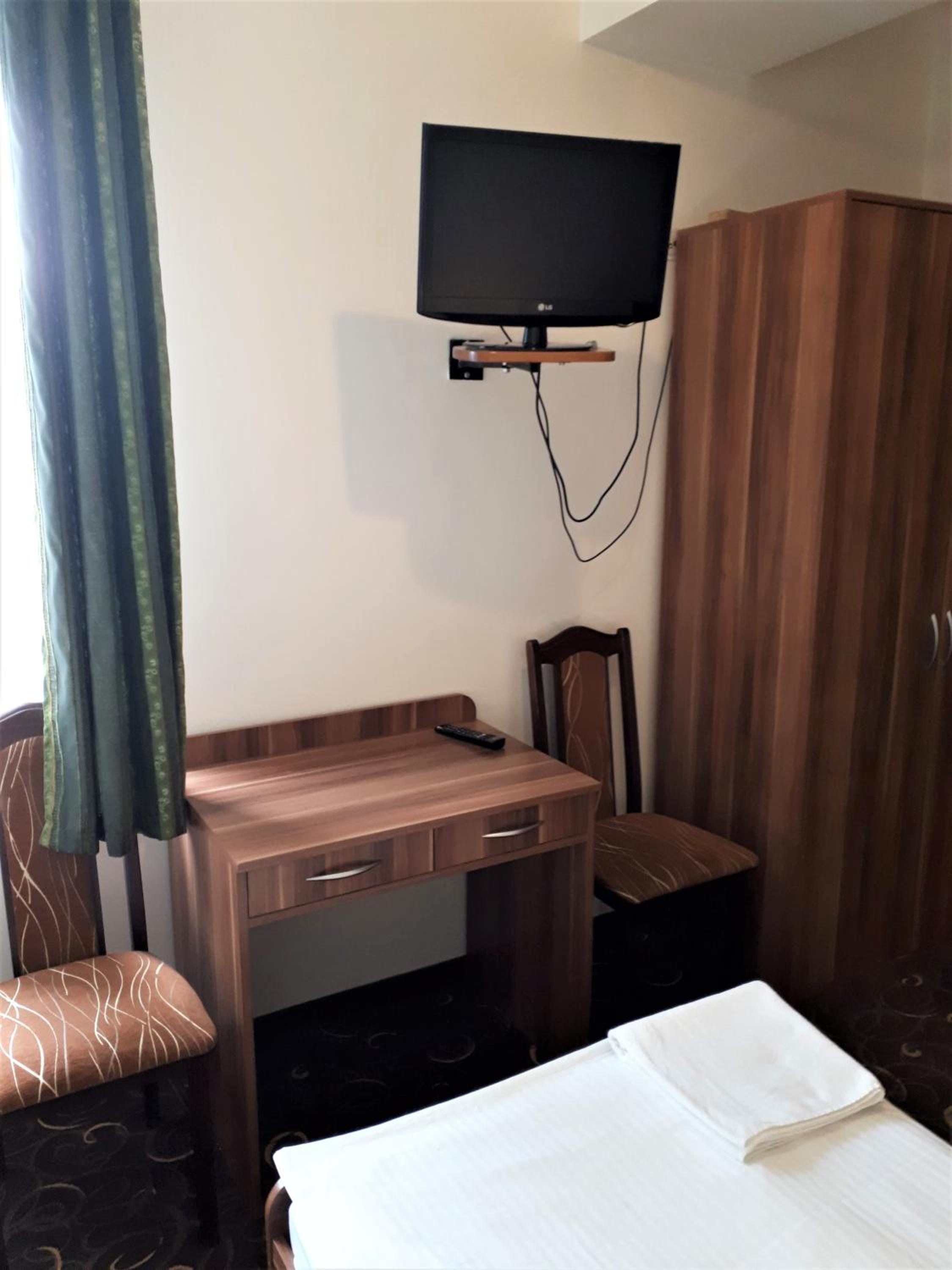 Standard Double Room - Photo 1