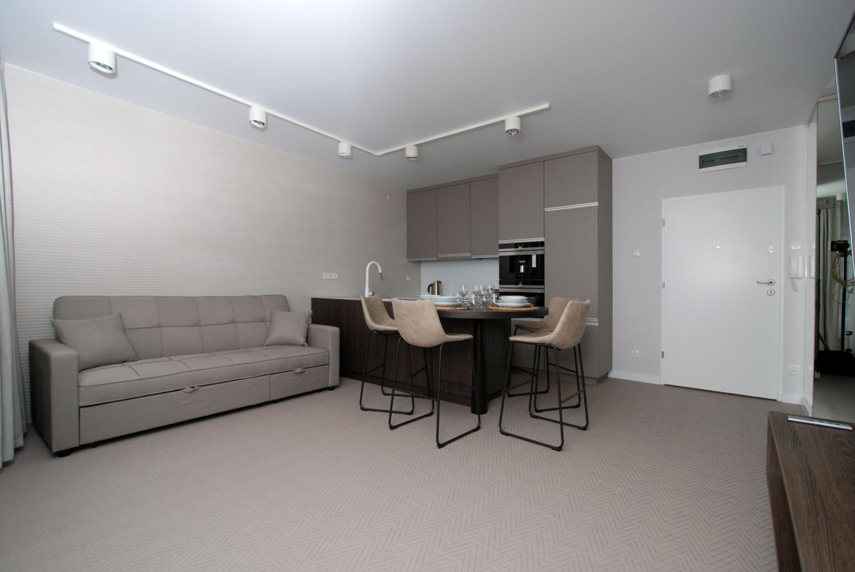 Apartment photo 2